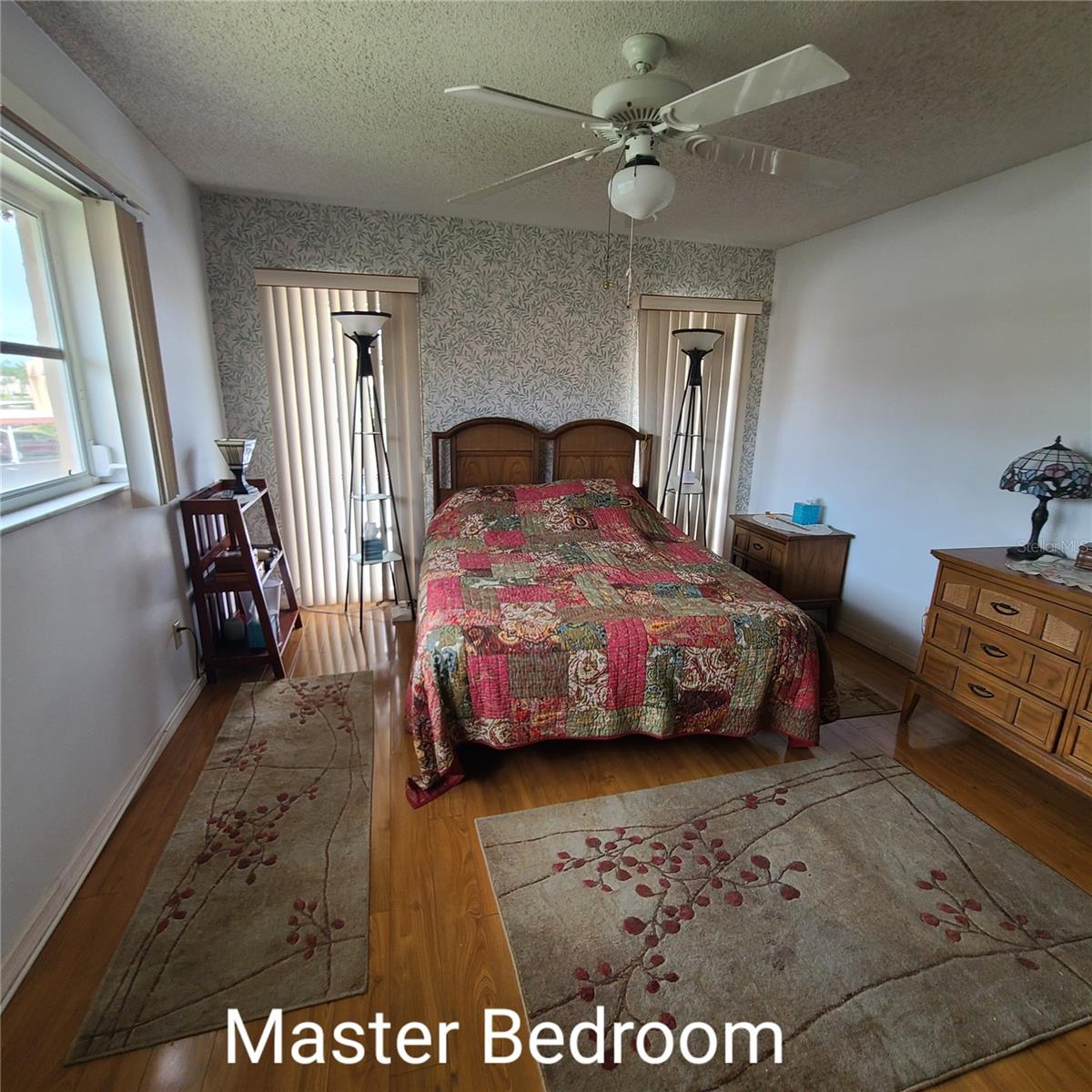 220 BUTTONWOOD CIRCLE, #220, Seminole, FL 33777