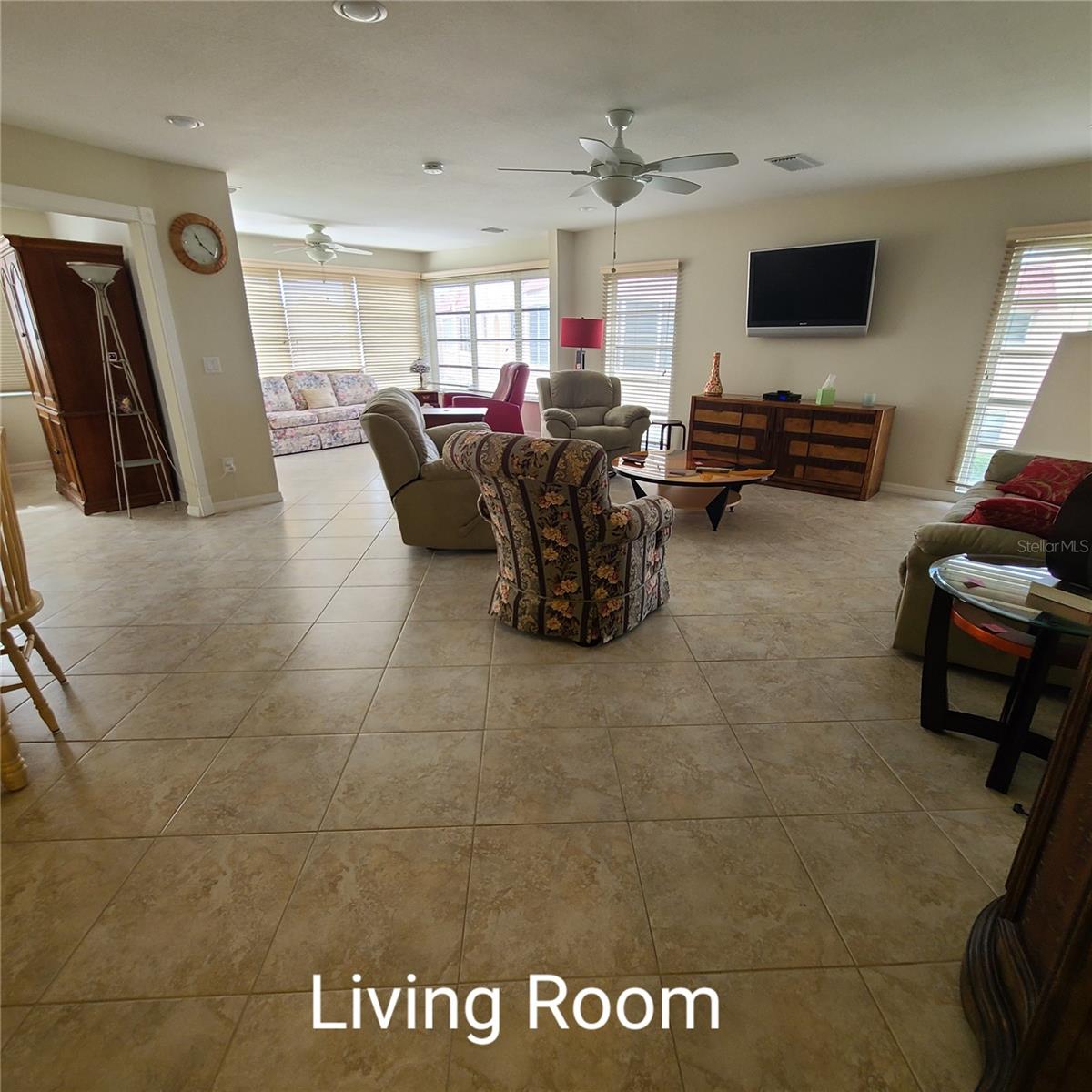 220 BUTTONWOOD CIRCLE, #220, Seminole, FL 33777 220 BUTTONWOOD CIRCLE, #220, Seminole, FL 33777
