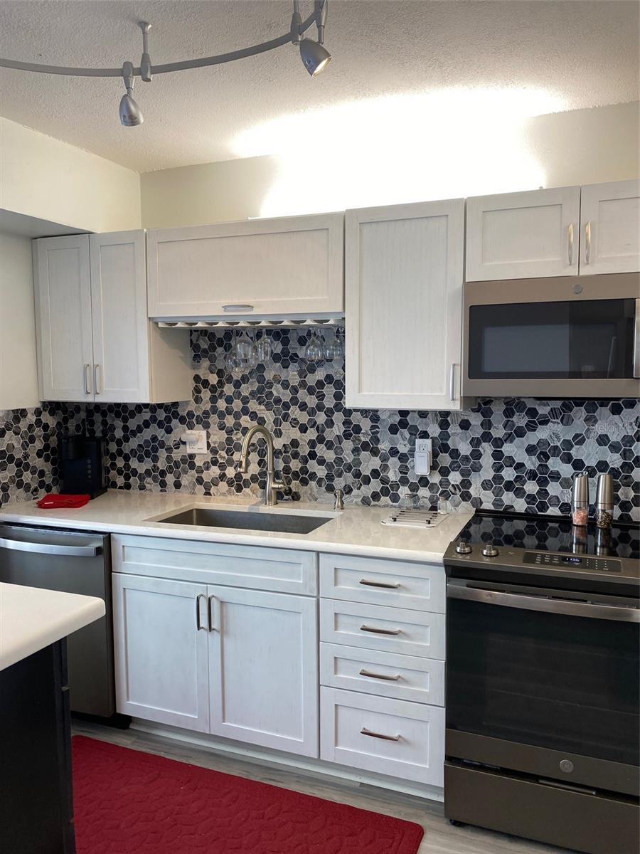2209 BELLEAIR ROAD, #C21, Clearwater, FL 33764