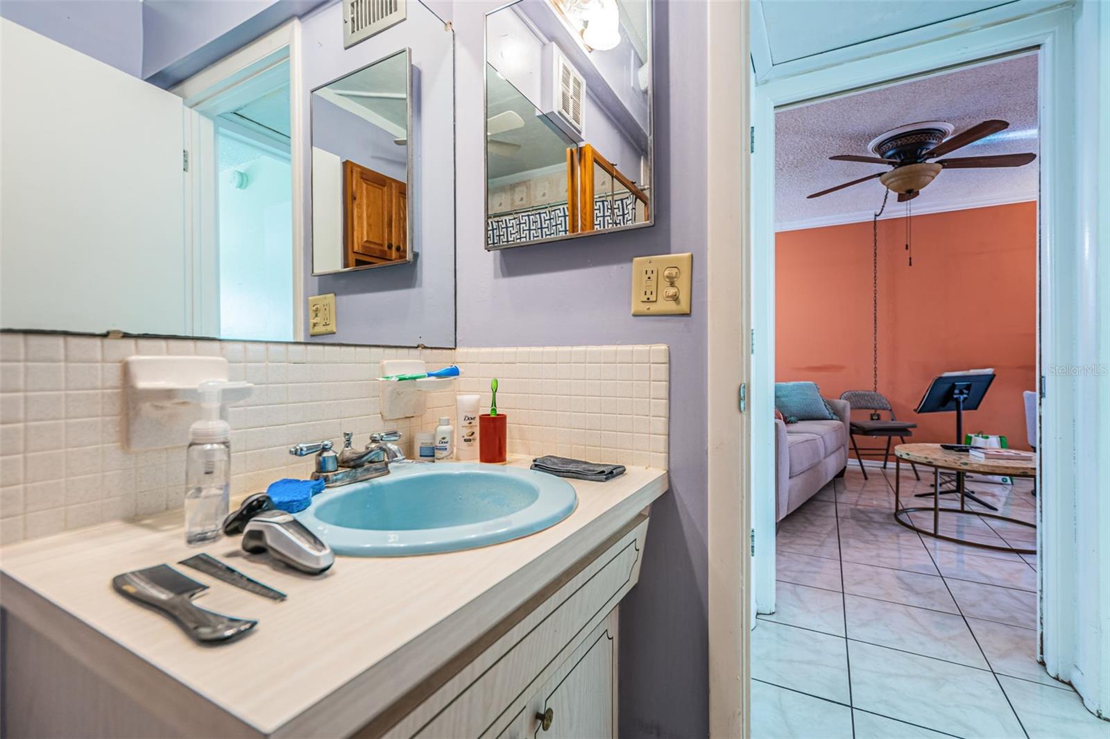 2001 GREENBRIAR BOULEVARD, #6, Clearwater, FL 33763