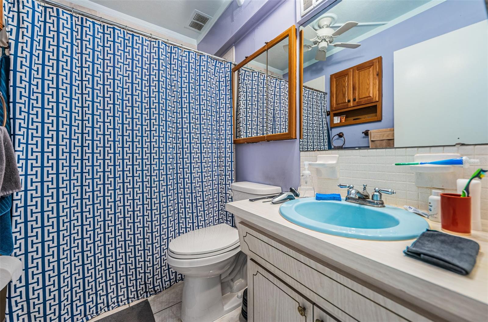 2001 GREENBRIAR BOULEVARD, #6, Clearwater, FL 33763