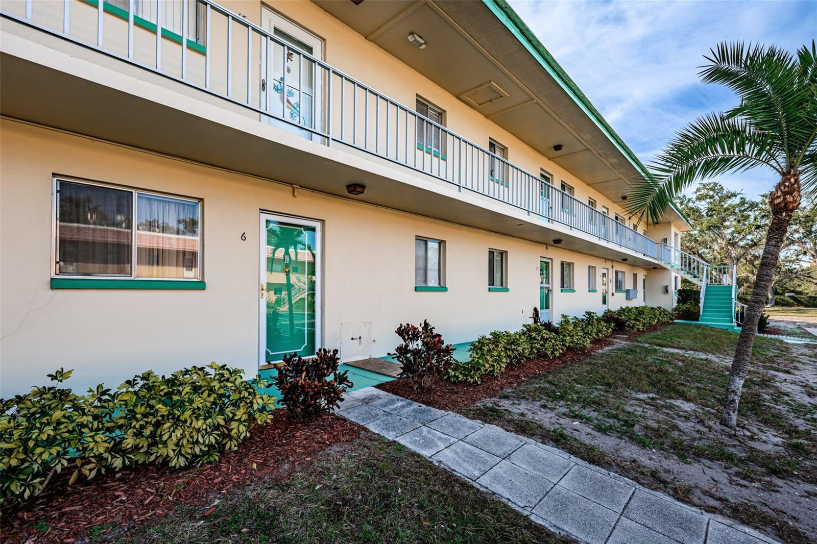 2001 GREENBRIAR BOULEVARD, #6, Clearwater, FL 33763 2001 GREENBRIAR BOULEVARD, #6, Clearwater, FL 33763