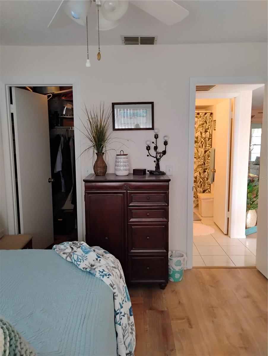 2465 NORTHSIDE DRIVE, #1001, Clearwater, FL 33761