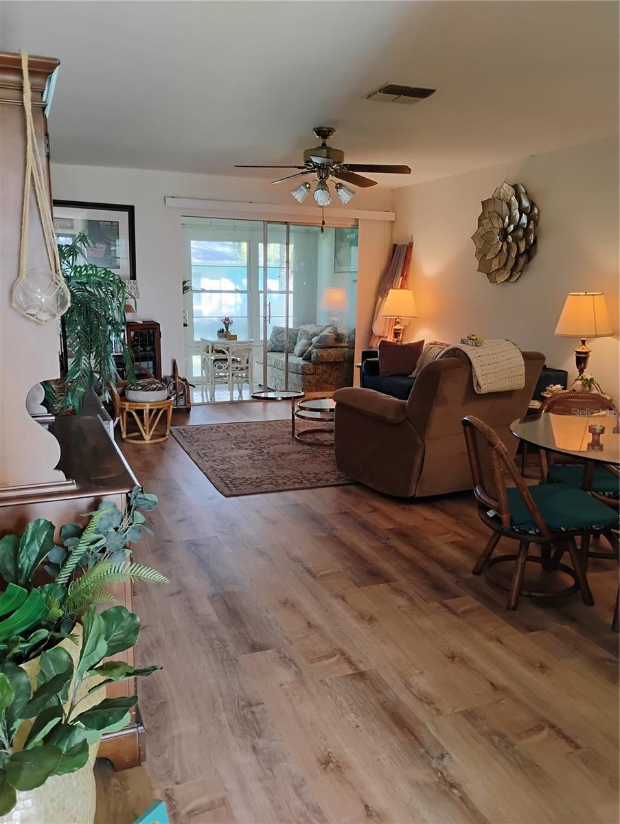 2465 NORTHSIDE DRIVE, #1001, Clearwater, FL 33761