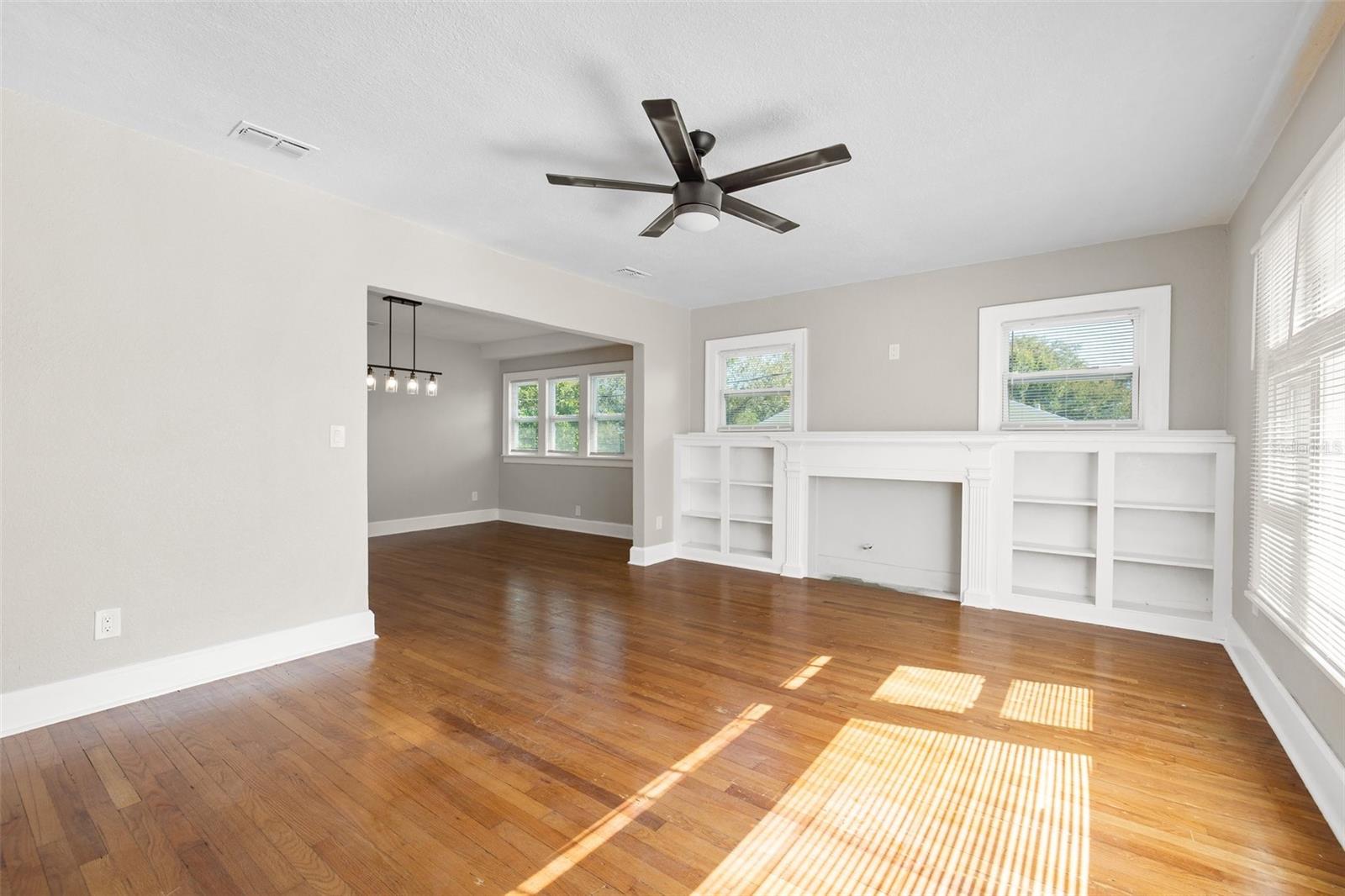 781 31ST AVENUE N, St Petersburg, FL 33704