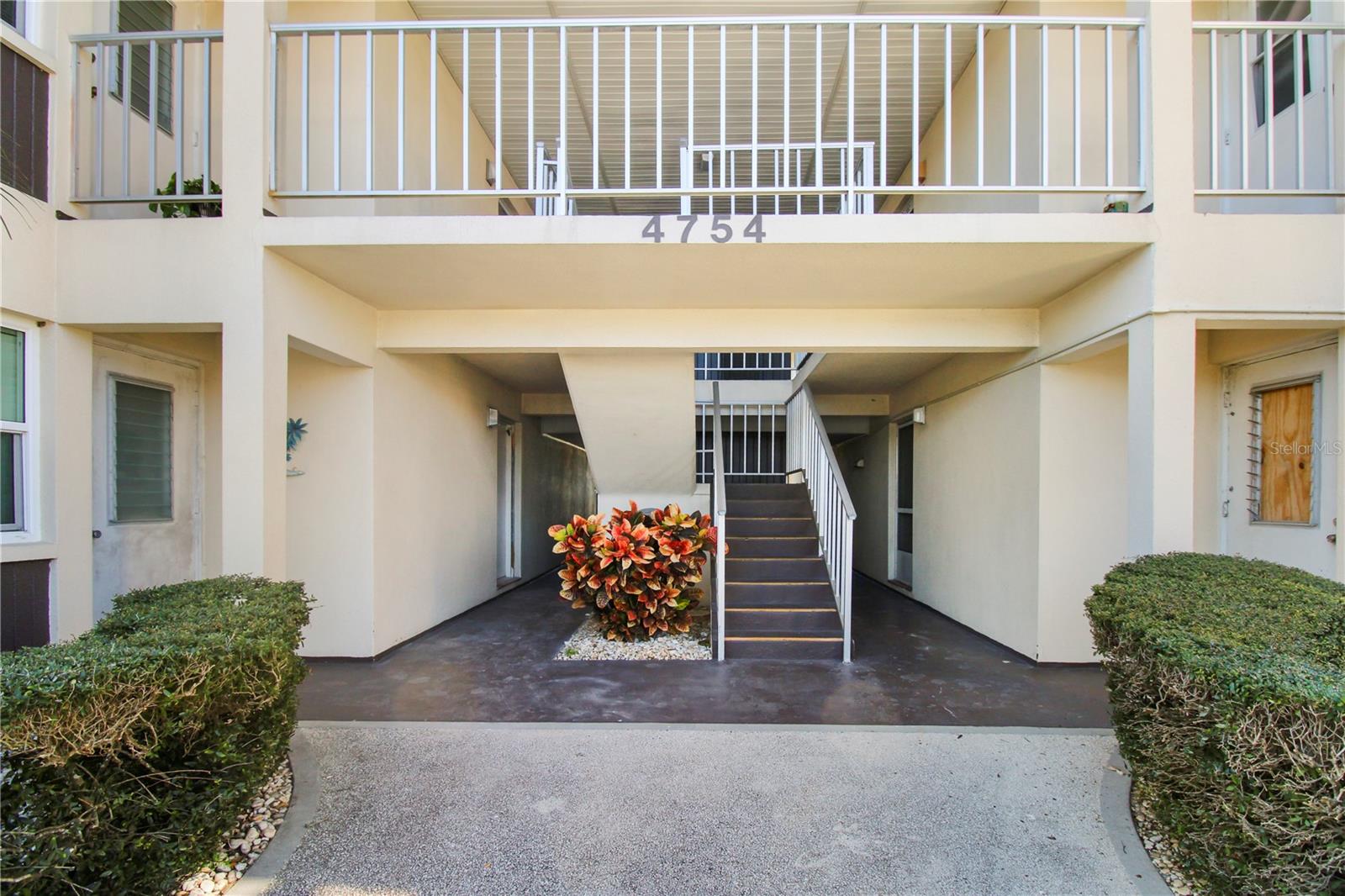 4754 MARINE PARKWAY, #103, New Port Richey, FL 34652 4754 MARINE PARKWAY, #103, New Port Richey, FL 34652