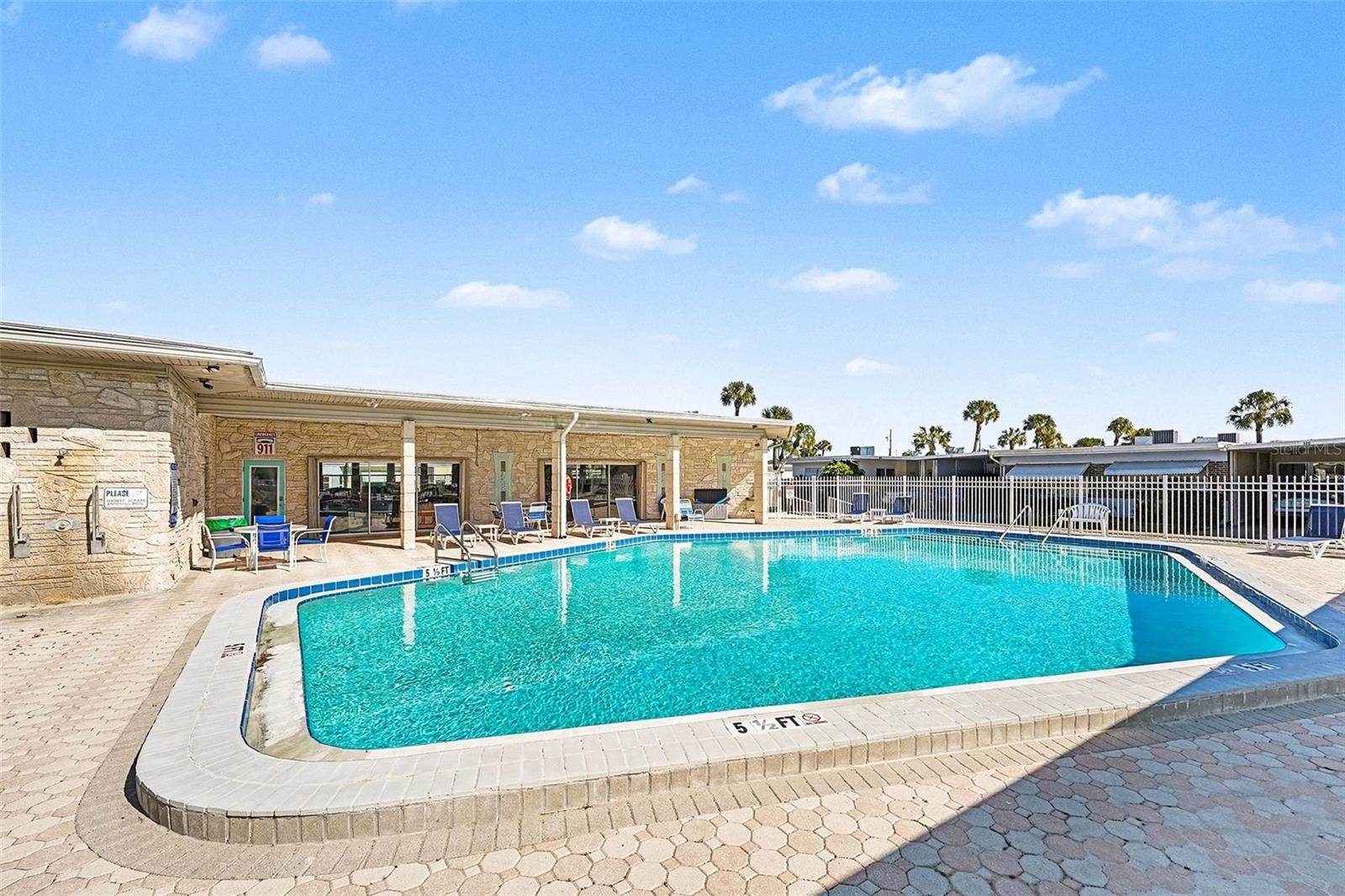 250 ROSERY ROAD NW, #219, Largo, FL 33770