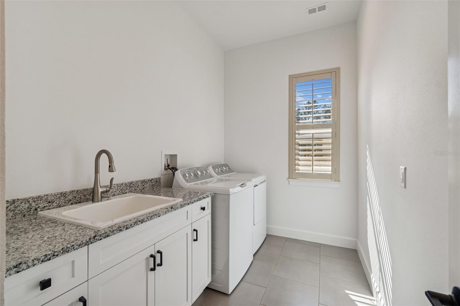 4905 MAJESTIC HILLS LOOP, Brooksville, FL 34601