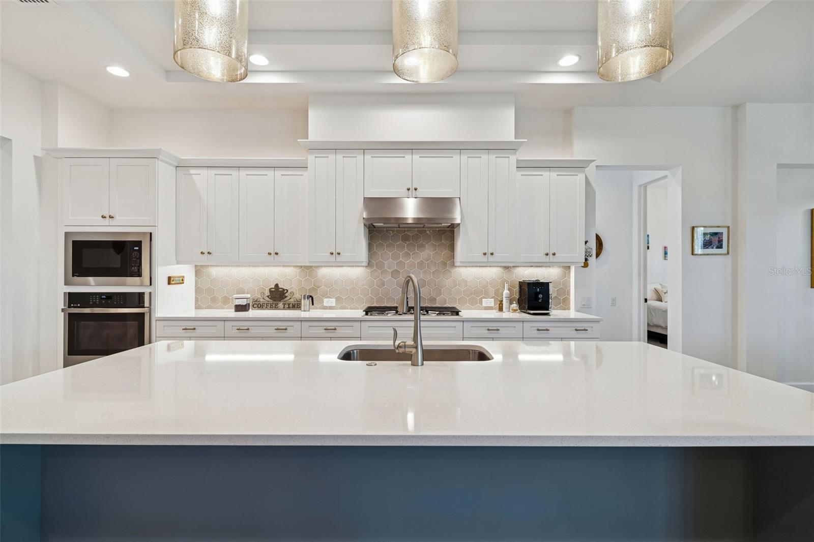 4905 MAJESTIC HILLS LOOP, Brooksville, FL 34601