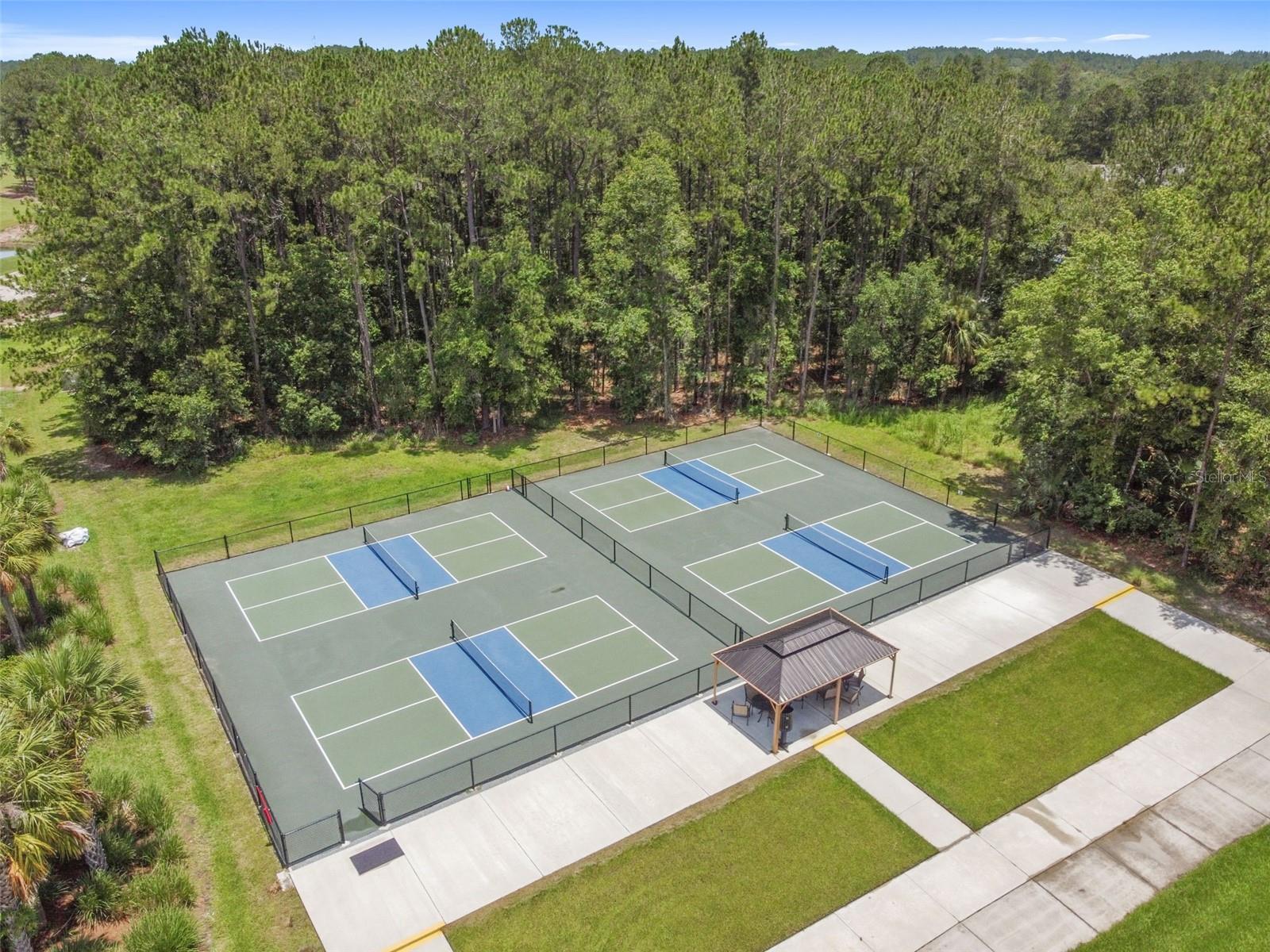 4905 MAJESTIC HILLS LOOP, Brooksville, FL 34601