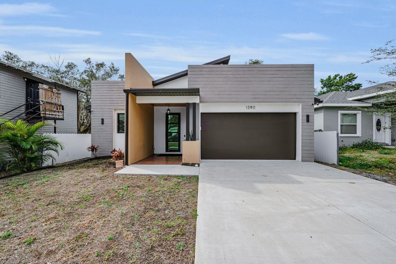 Welcome home to this stunning beauty on 1590 S Washington Ave! Welcome home to this stunning beauty on 1590 S Washington Ave!