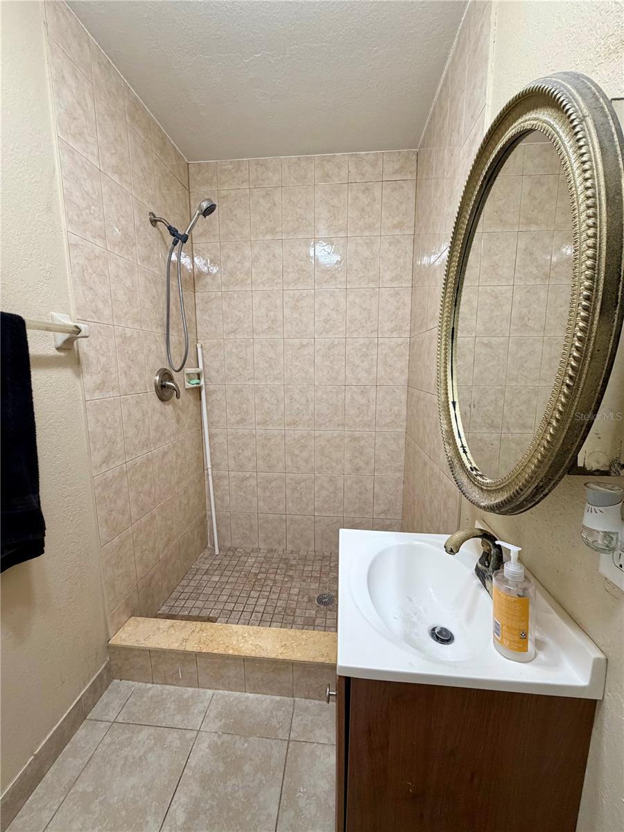 8026 JACKSON SPRINGS ROAD, Tampa, FL 33615