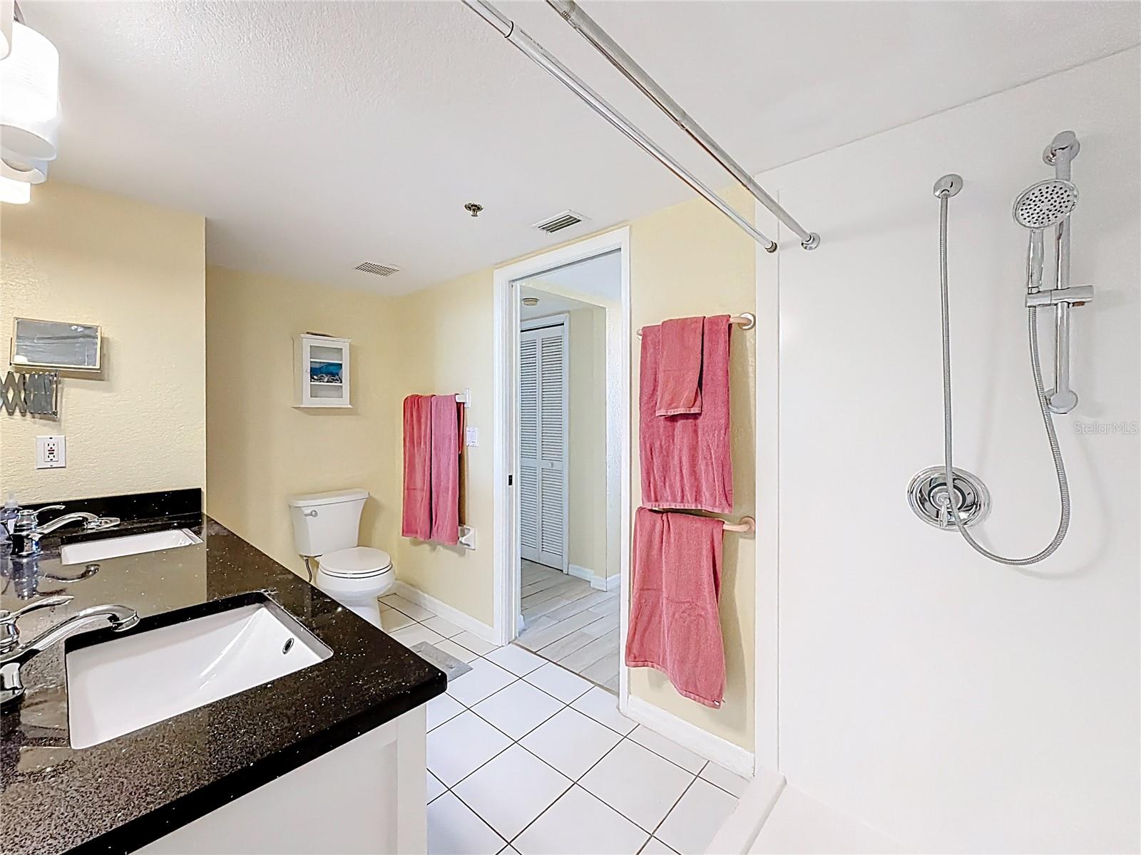 78 GULF BOULEVARD, #5, Indian Rocks Beach, FL 33785