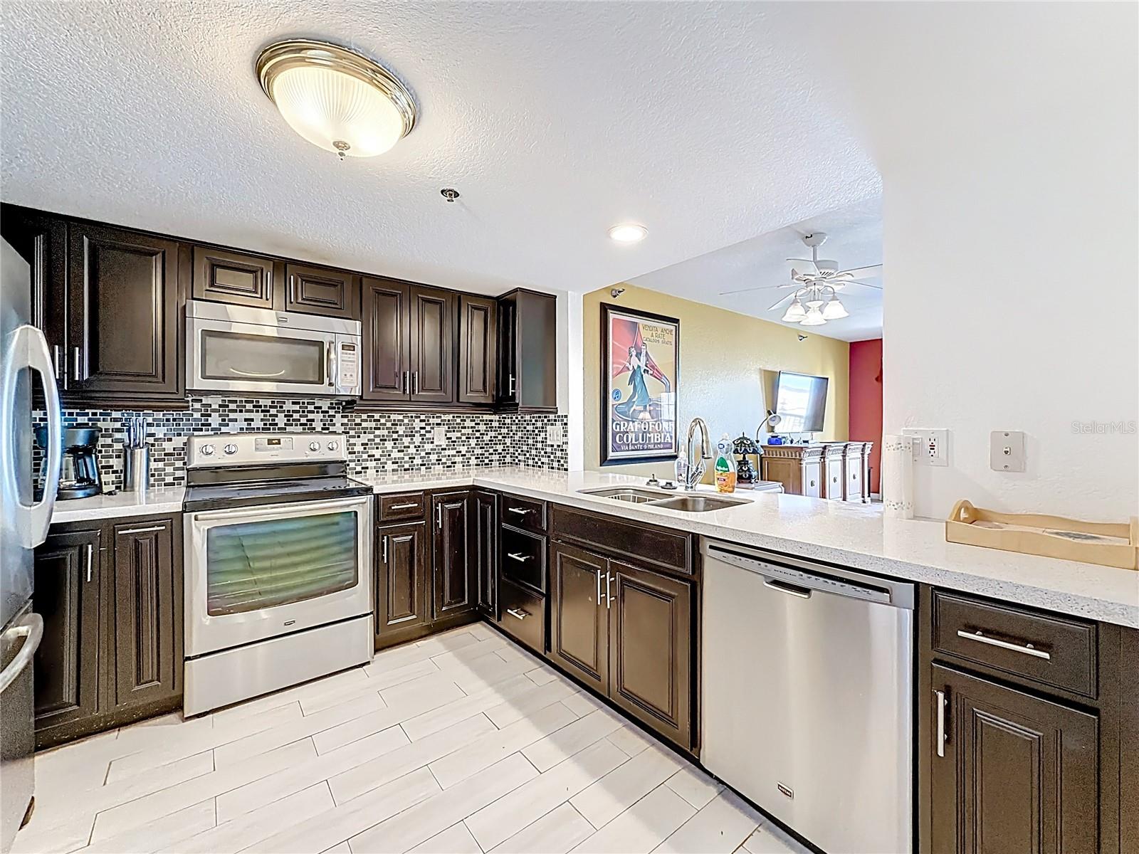 78 GULF BOULEVARD, #5, Indian Rocks Beach, FL 33785