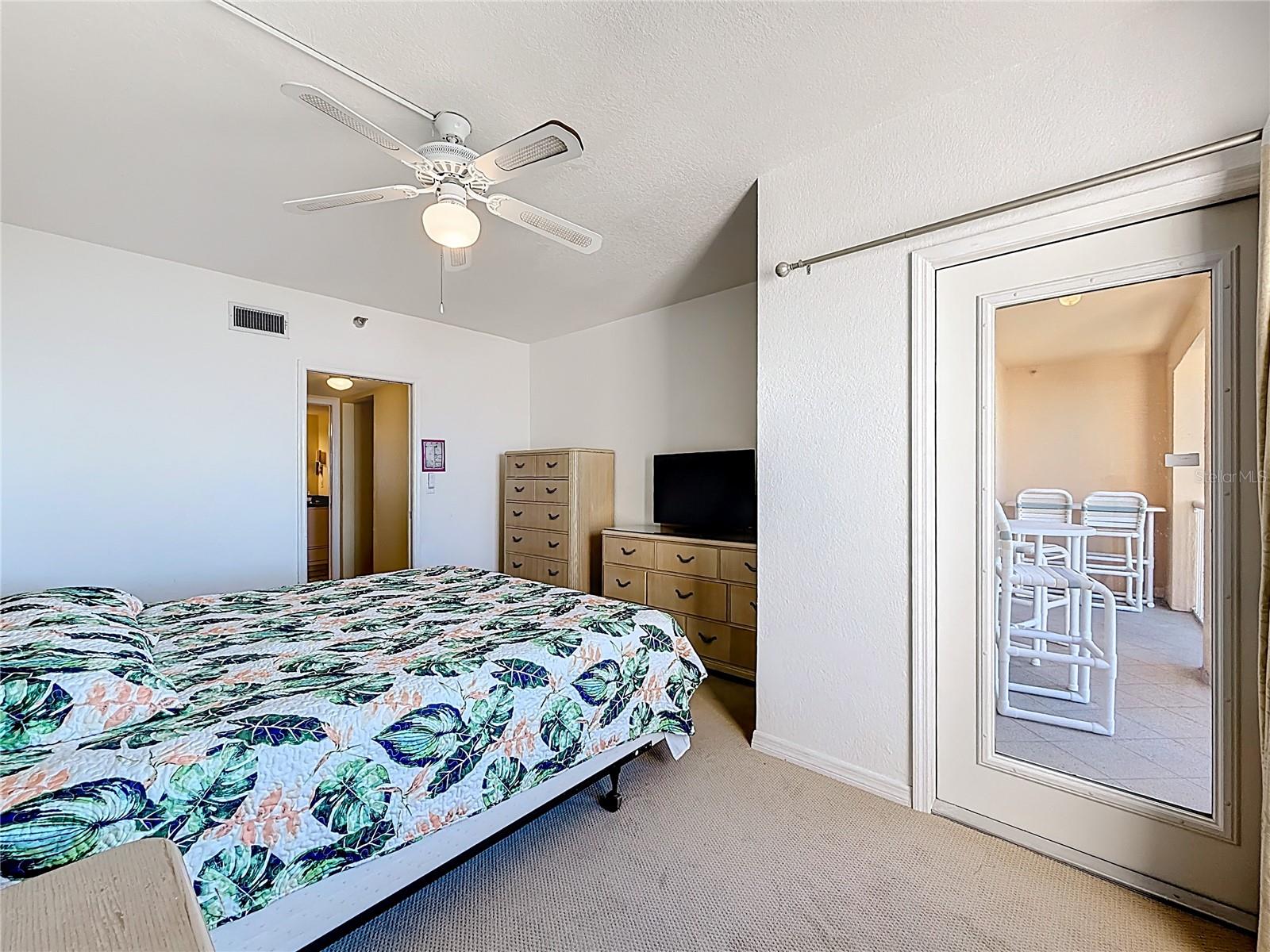 78 GULF BOULEVARD, #5, Indian Rocks Beach, FL 33785