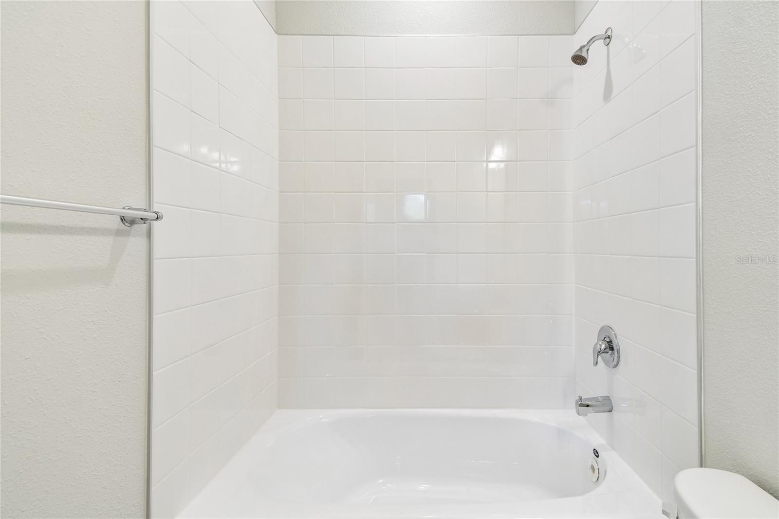 1124 WILD CREST LANE, Daytona Beach, FL 32117