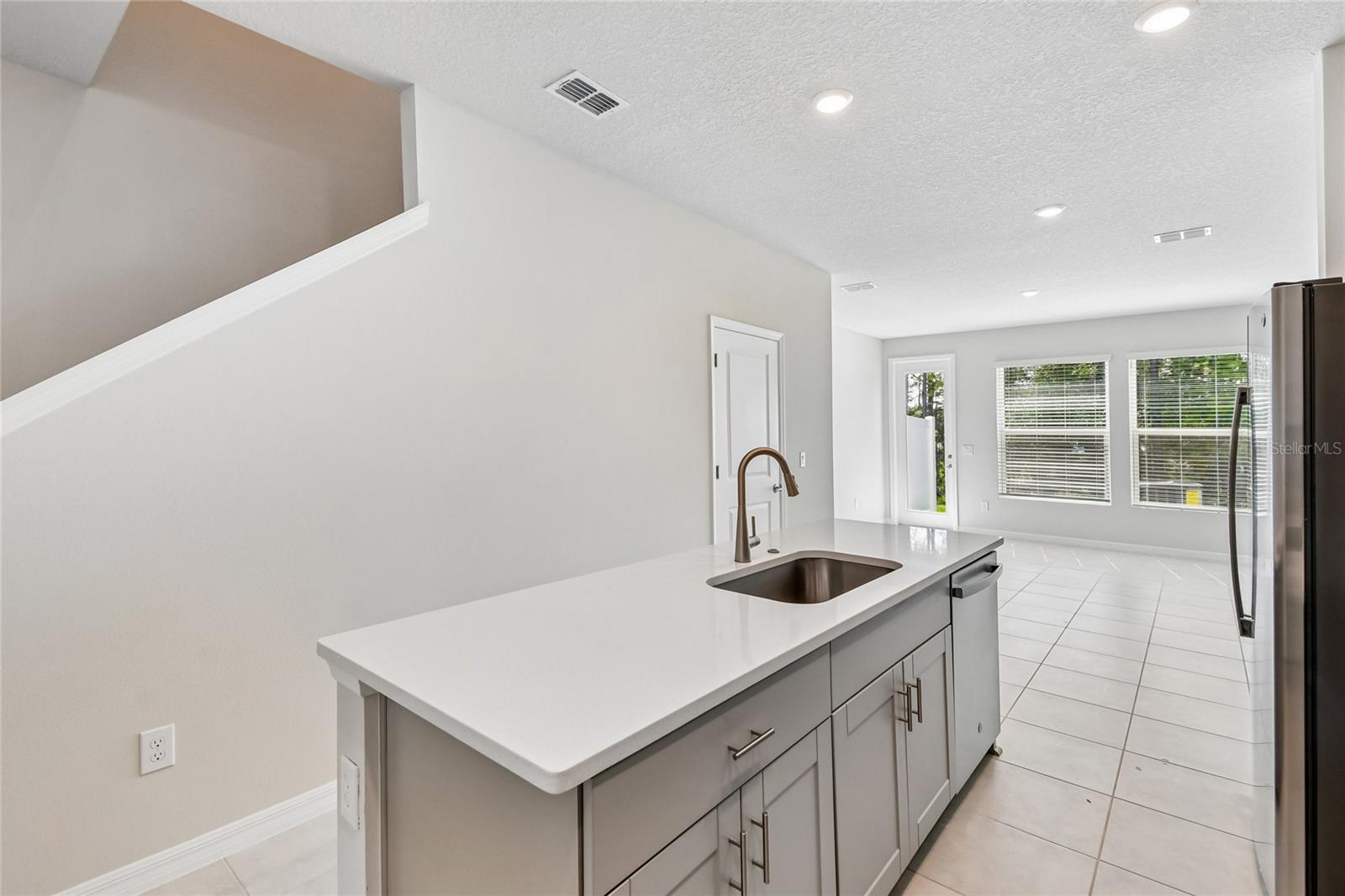 1124 WILD CREST LANE, Daytona Beach, FL 32117 1124 WILD CREST LANE, Daytona Beach, FL 32117