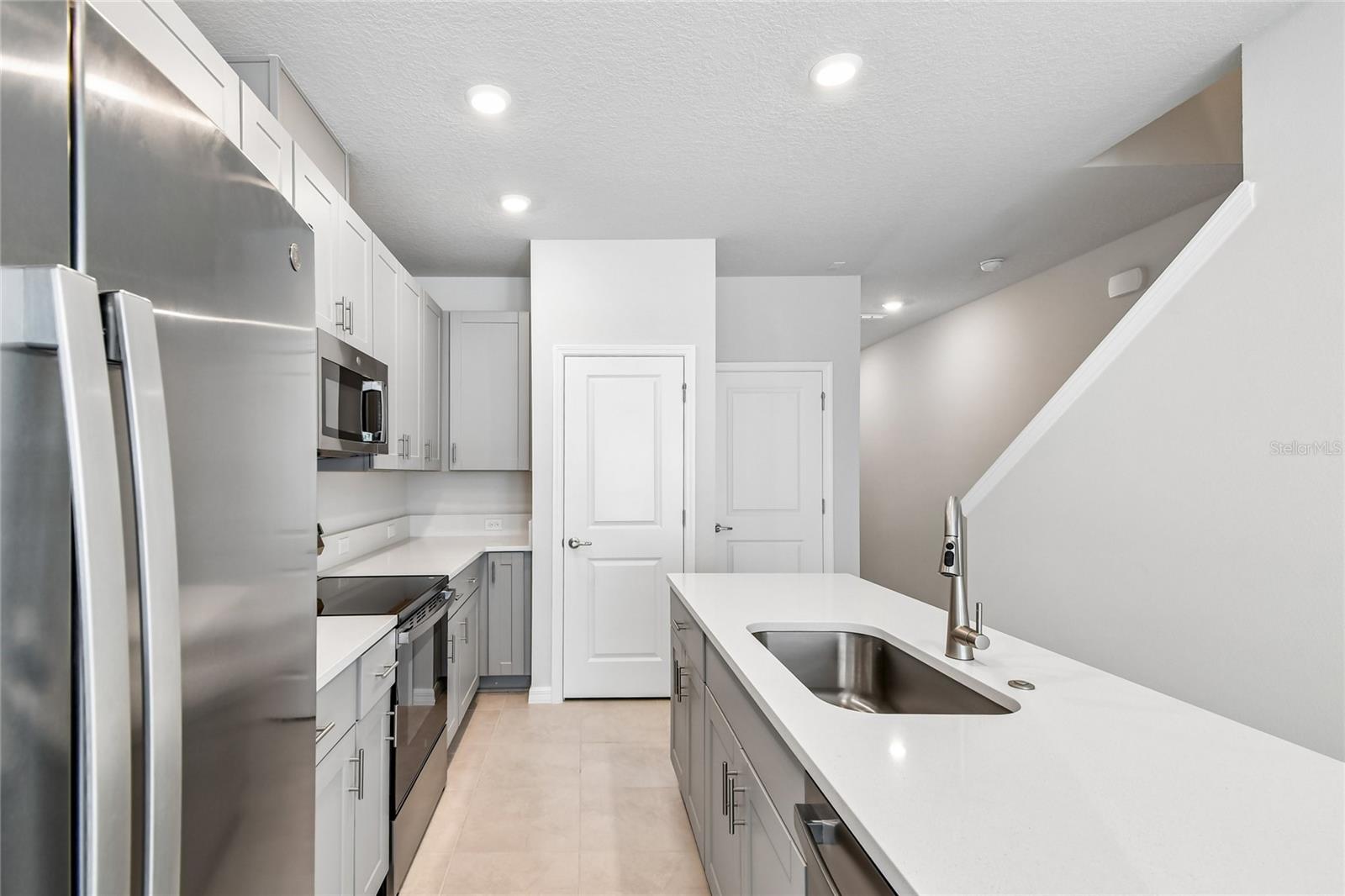1124 WILD CREST LANE, Daytona Beach, FL 32117 1124 WILD CREST LANE, Daytona Beach, FL 32117