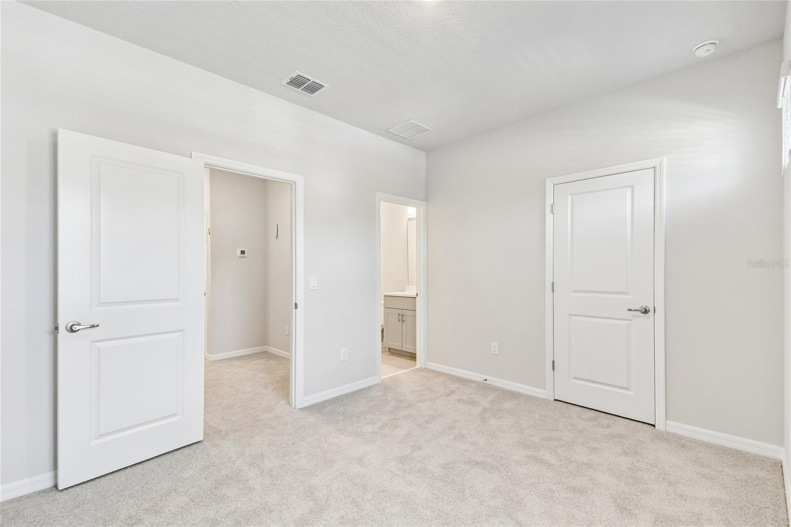 1124 WILD CREST LANE, Daytona Beach, FL 32117