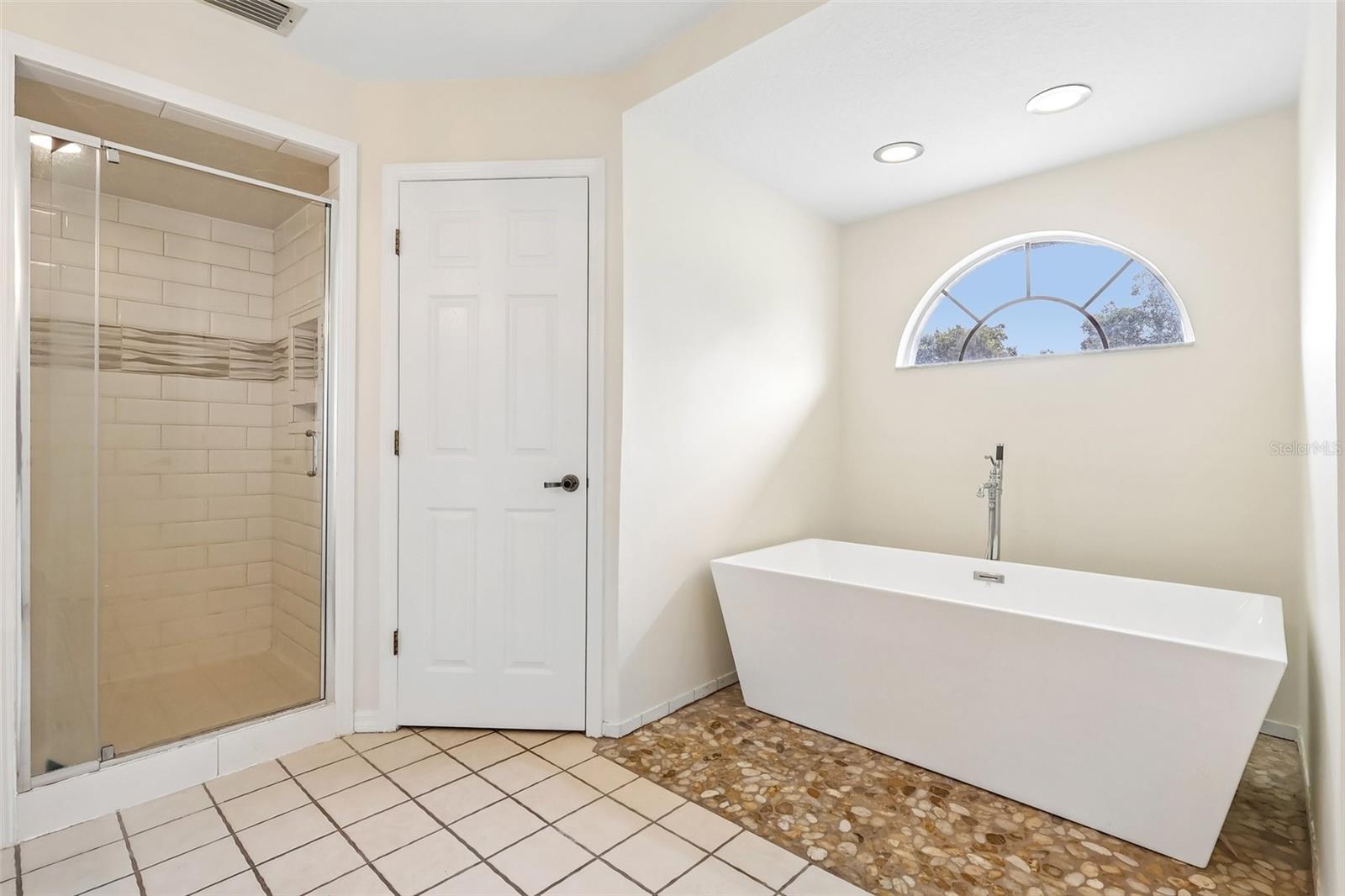 7026 PINEHAVEN DRIVE, Lakeland, FL 33810