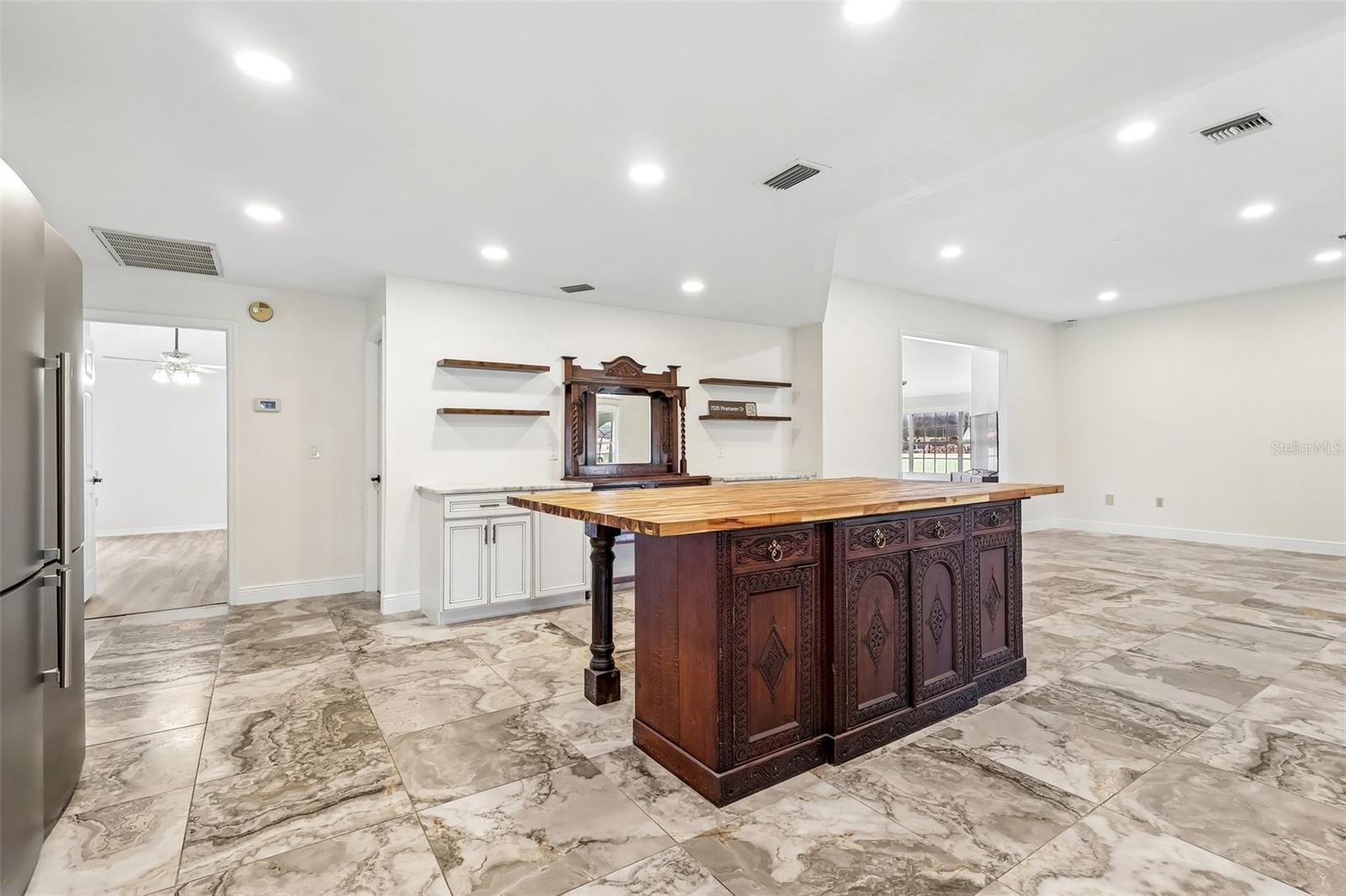 7026 PINEHAVEN DRIVE, Lakeland, FL 33810