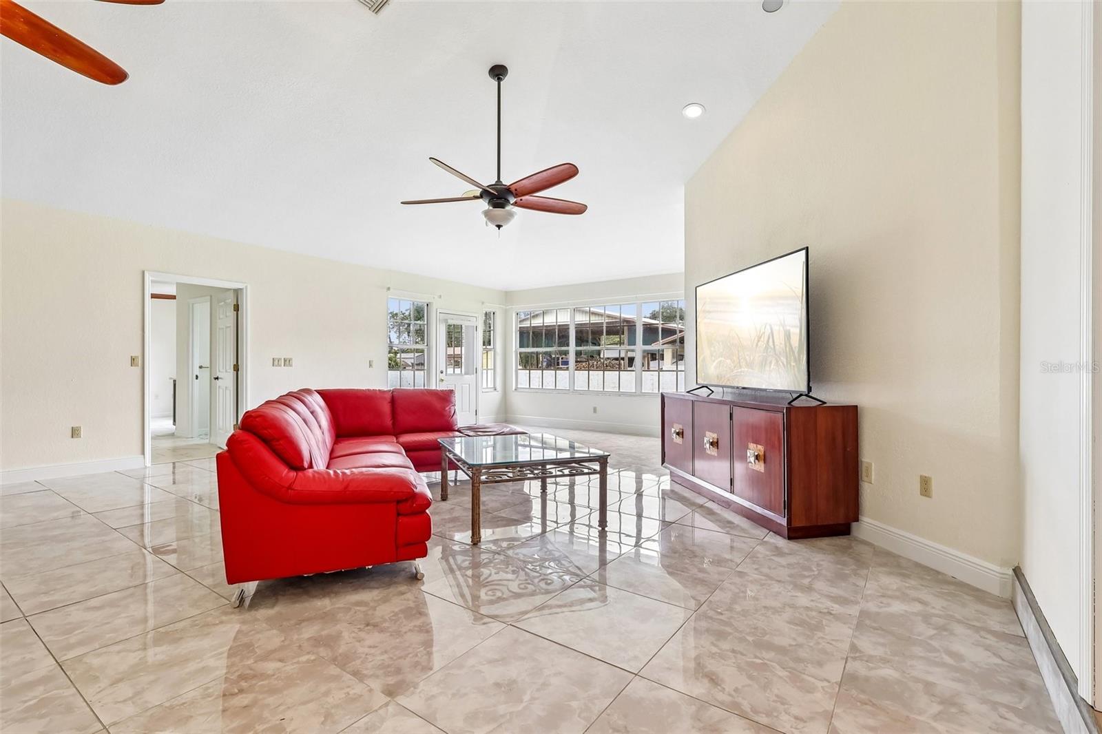 7026 PINEHAVEN DRIVE, Lakeland, FL 33810
