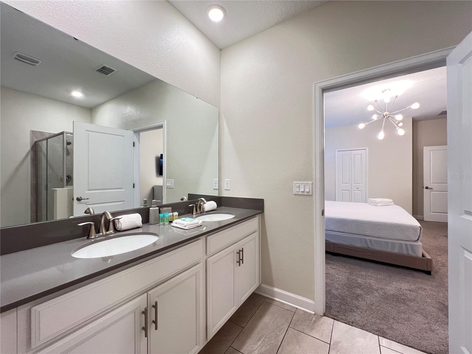 1225 CHALLENGE DRIVE, Davenport, FL 33896