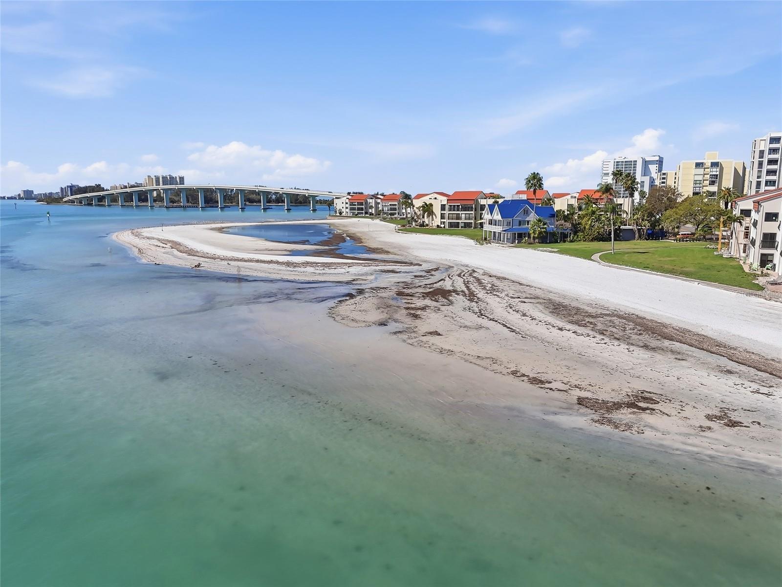 868 BAYWAY BOULEVARD, #101, Clearwater Beach, FL 33767