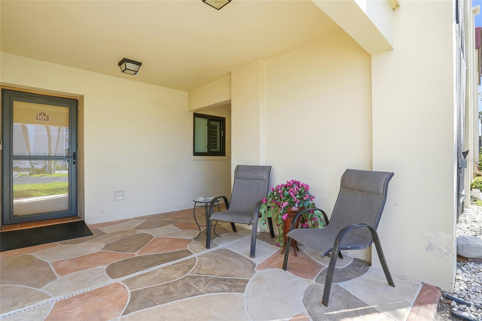 868 BAYWAY BOULEVARD, #101, Clearwater Beach, FL 33767