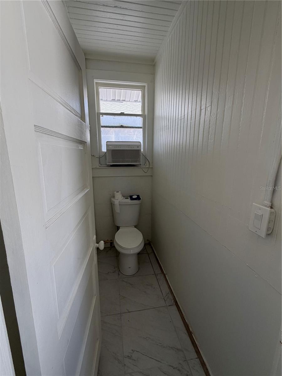 850 MANDALAY AVENUE, Clearwater Beach, FL 33767