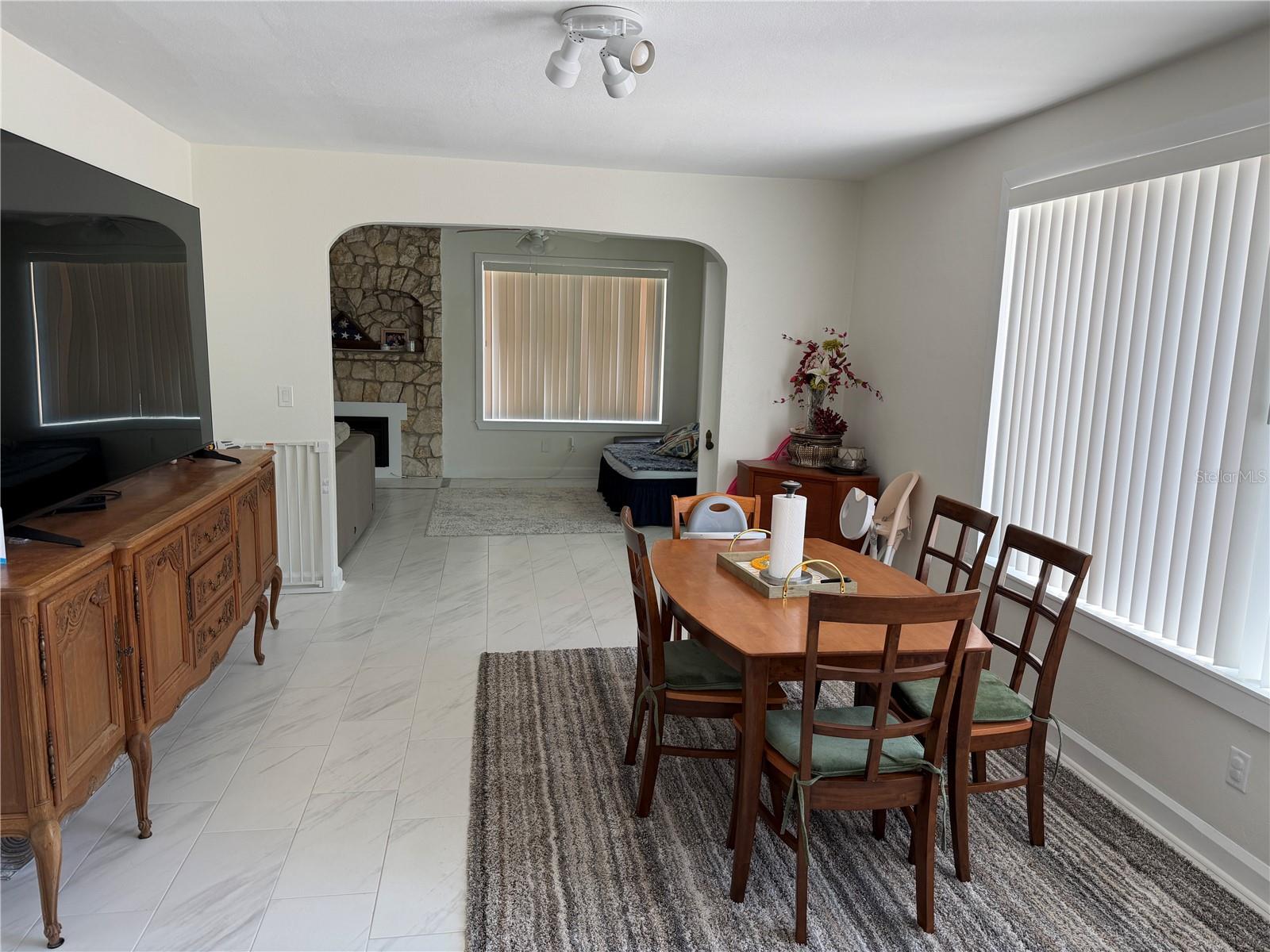 850 MANDALAY AVENUE, Clearwater Beach, FL 33767