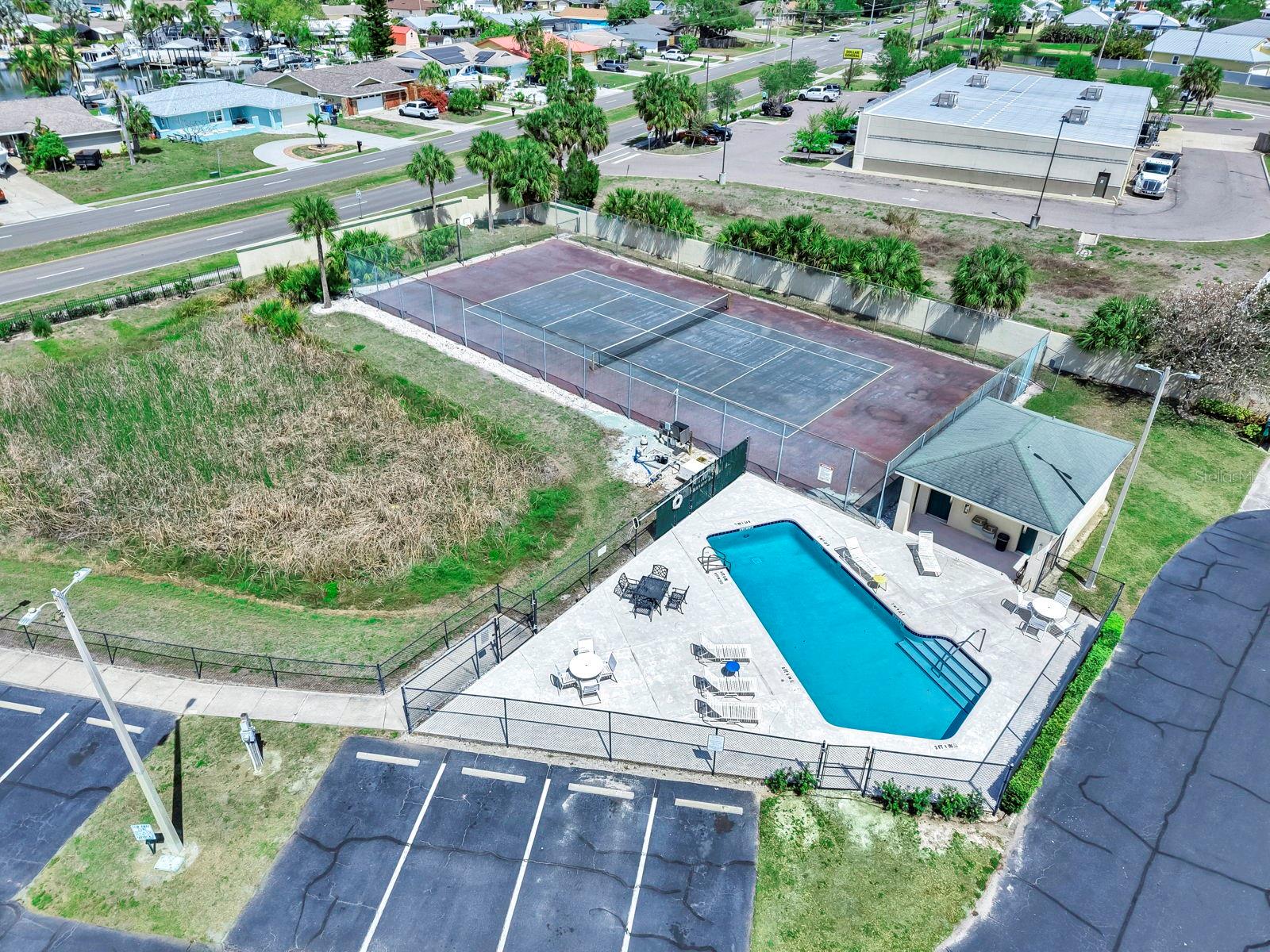 Pool/Tennis Courts