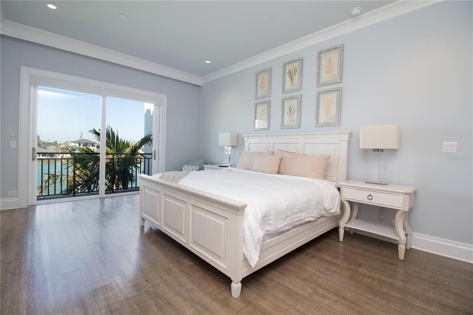 158 BRIGHTWATER DRIVE, #1, Clearwater Beach, FL 33767