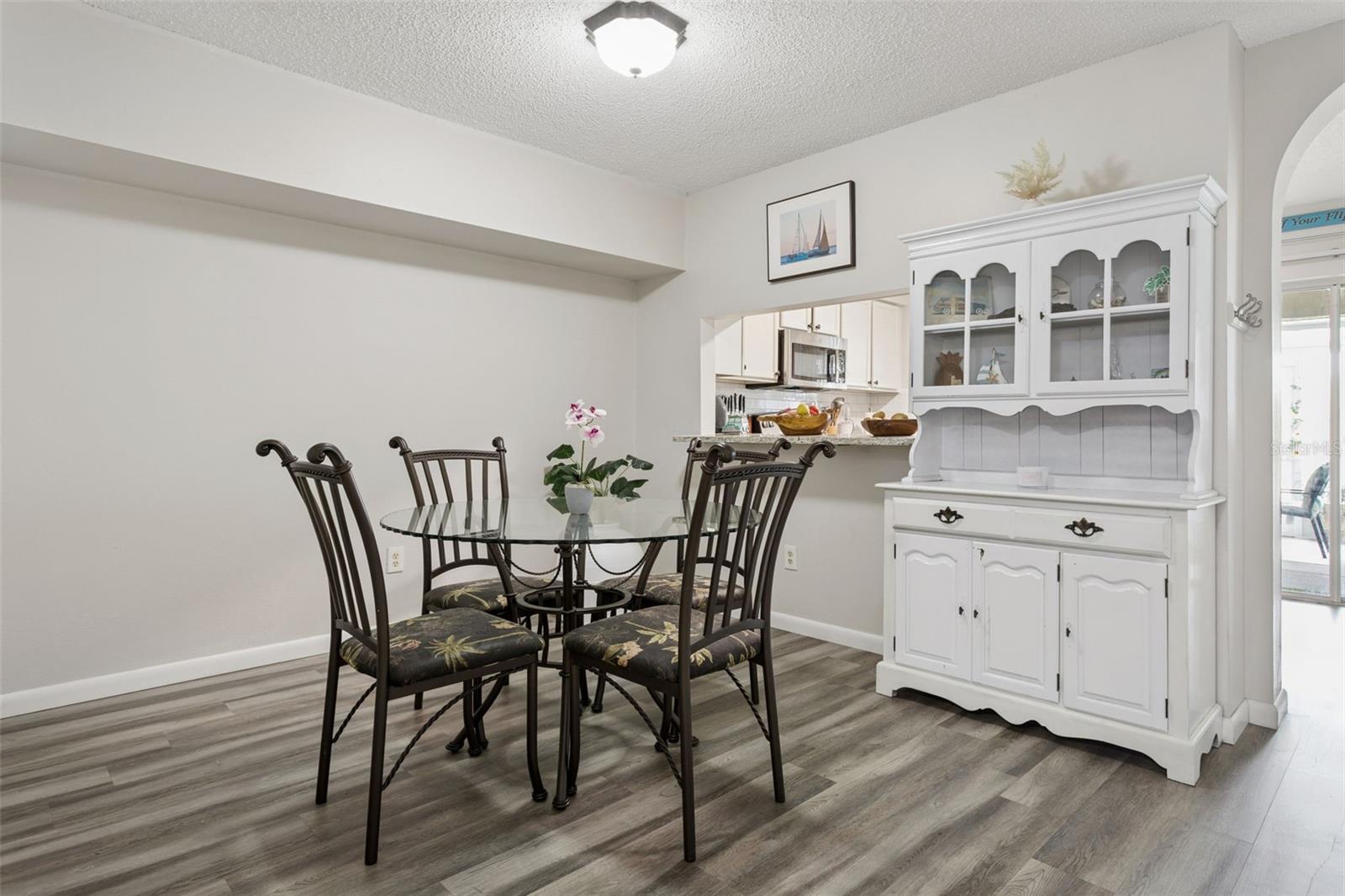 425 KENSINGTON LAKE CIRCLE, Brandon, FL 33511