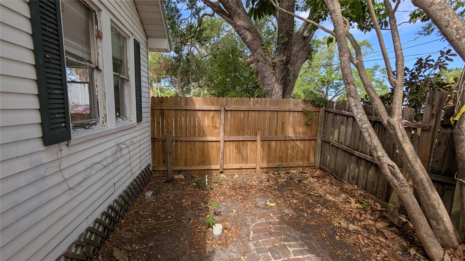 114 S BUNGALOW PARK AVENUE, Tampa, FL 33609
