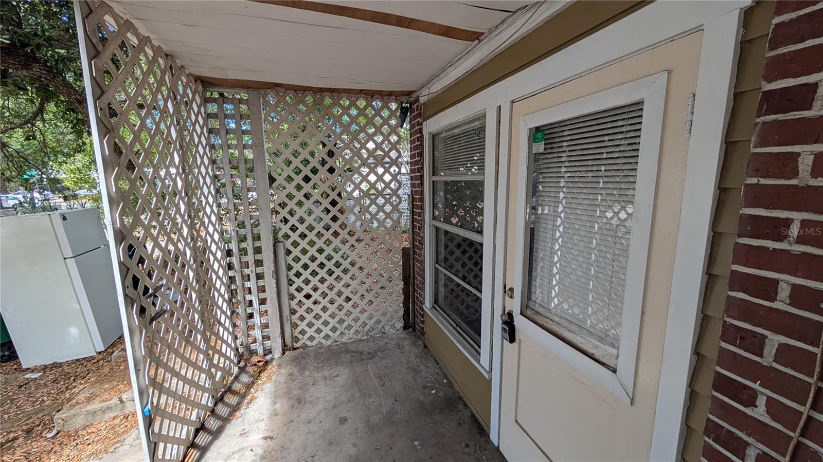 114 S BUNGALOW PARK AVENUE, Tampa, FL 33609