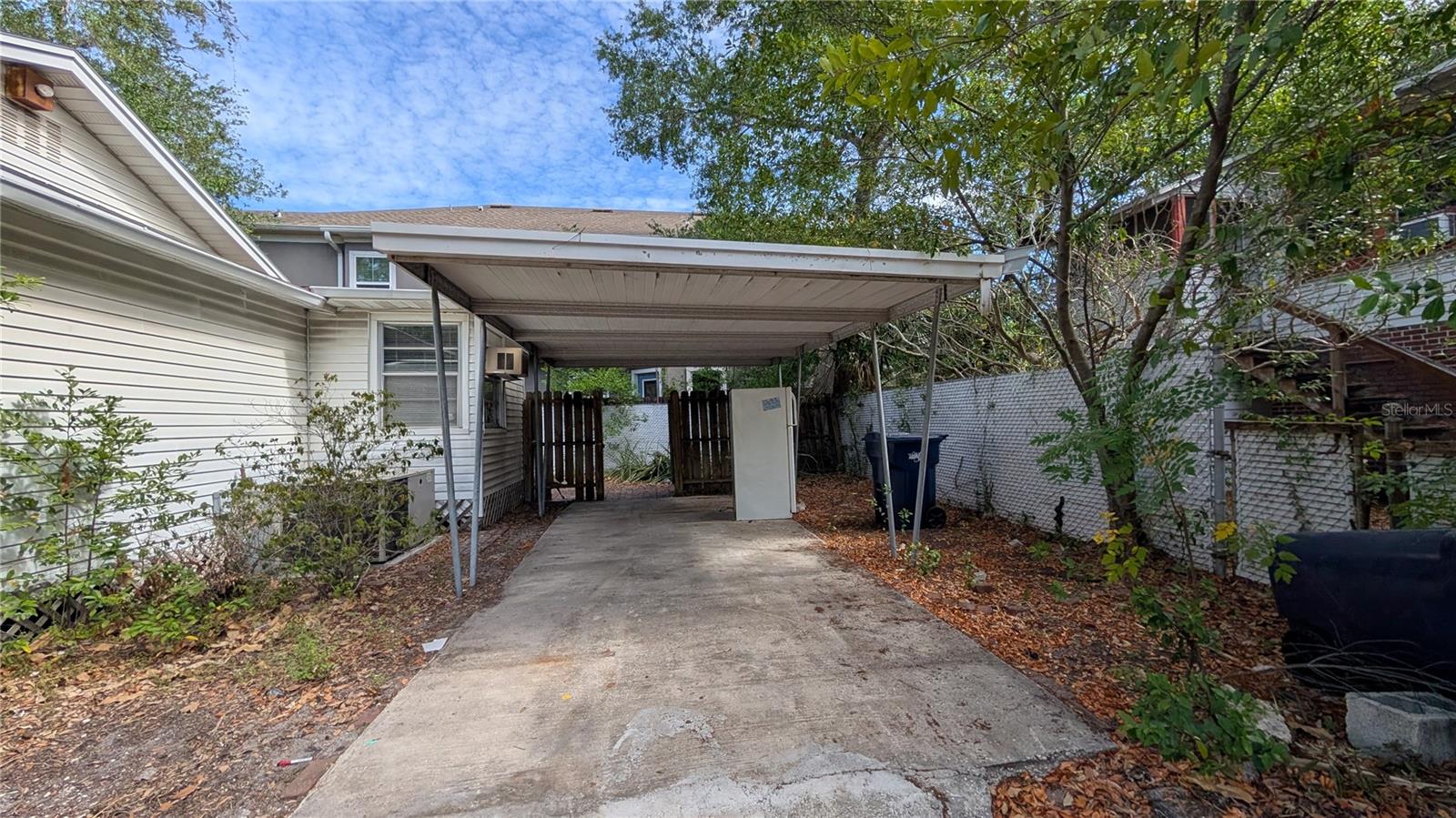 114 S BUNGALOW PARK AVENUE, Tampa, FL 33609