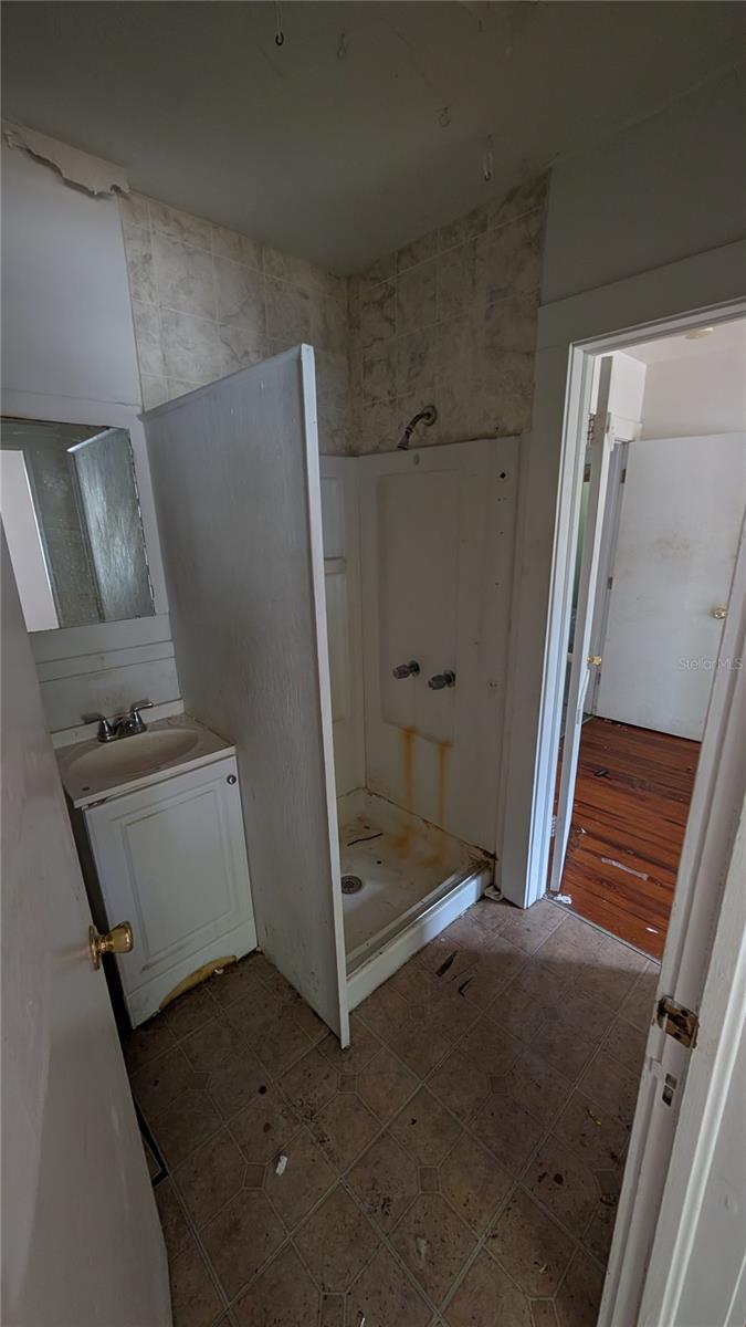 114 S BUNGALOW PARK AVENUE, Tampa, FL 33609 114 S BUNGALOW PARK AVENUE, Tampa, FL 33609