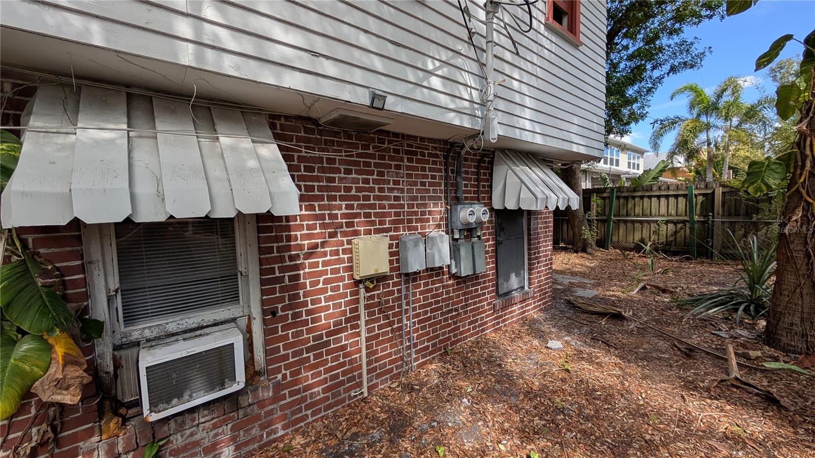 114 S BUNGALOW PARK AVENUE, Tampa, FL 33609