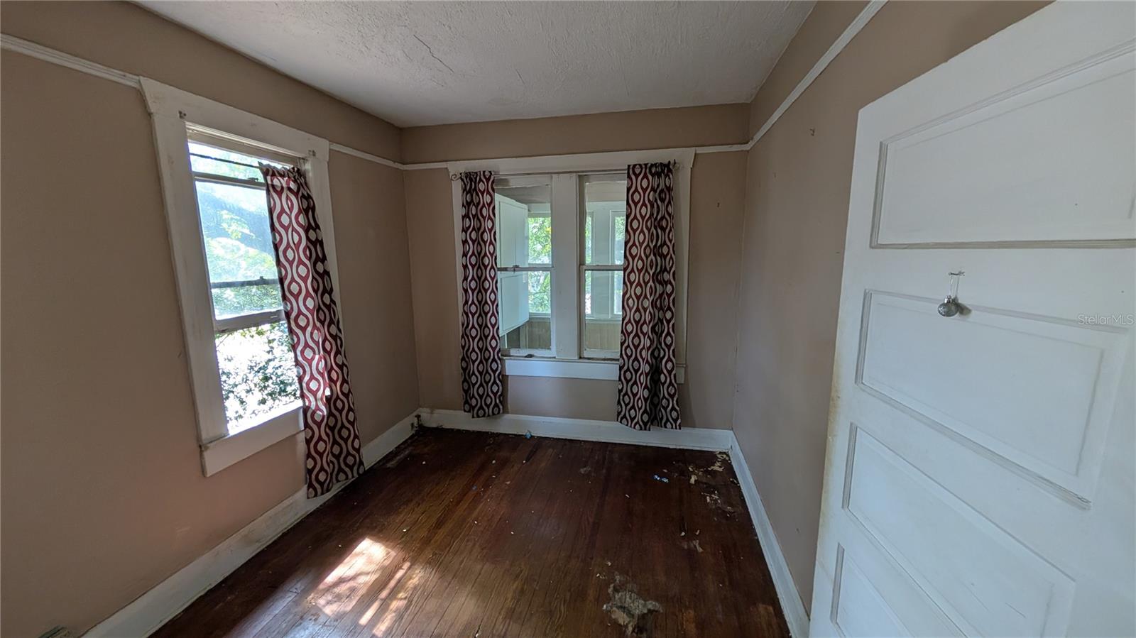114 S BUNGALOW PARK AVENUE, Tampa, FL 33609