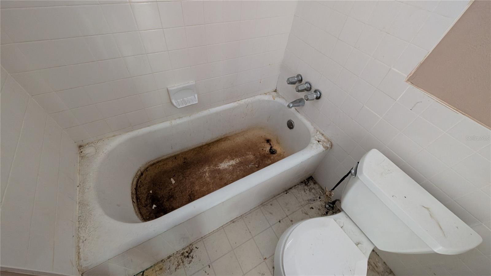 114 S BUNGALOW PARK AVENUE, Tampa, FL 33609