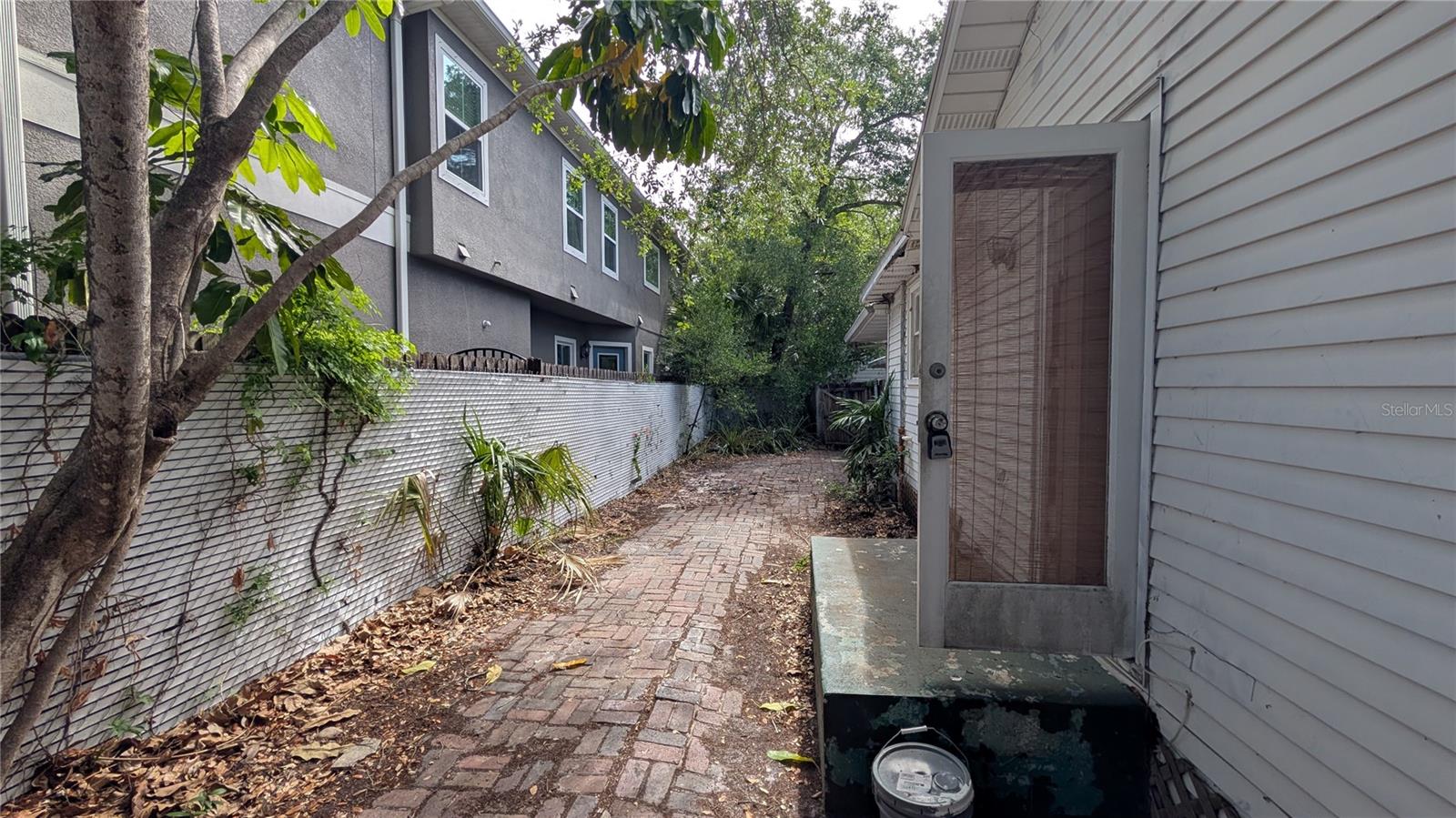 114 S BUNGALOW PARK AVENUE, Tampa, FL 33609