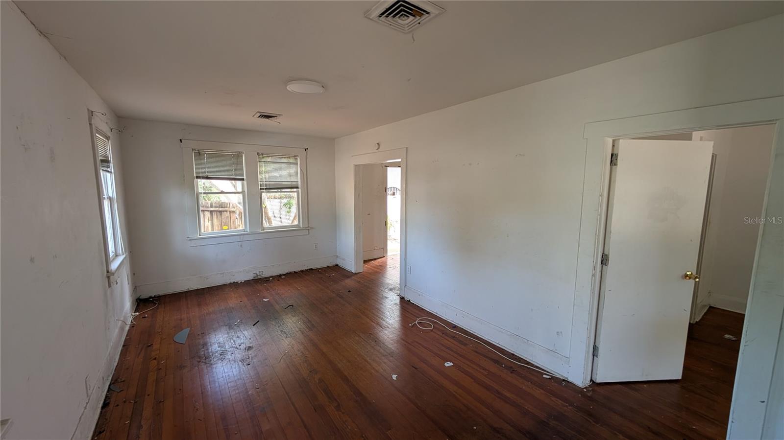 114 S BUNGALOW PARK AVENUE, Tampa, FL 33609 114 S BUNGALOW PARK AVENUE, Tampa, FL 33609