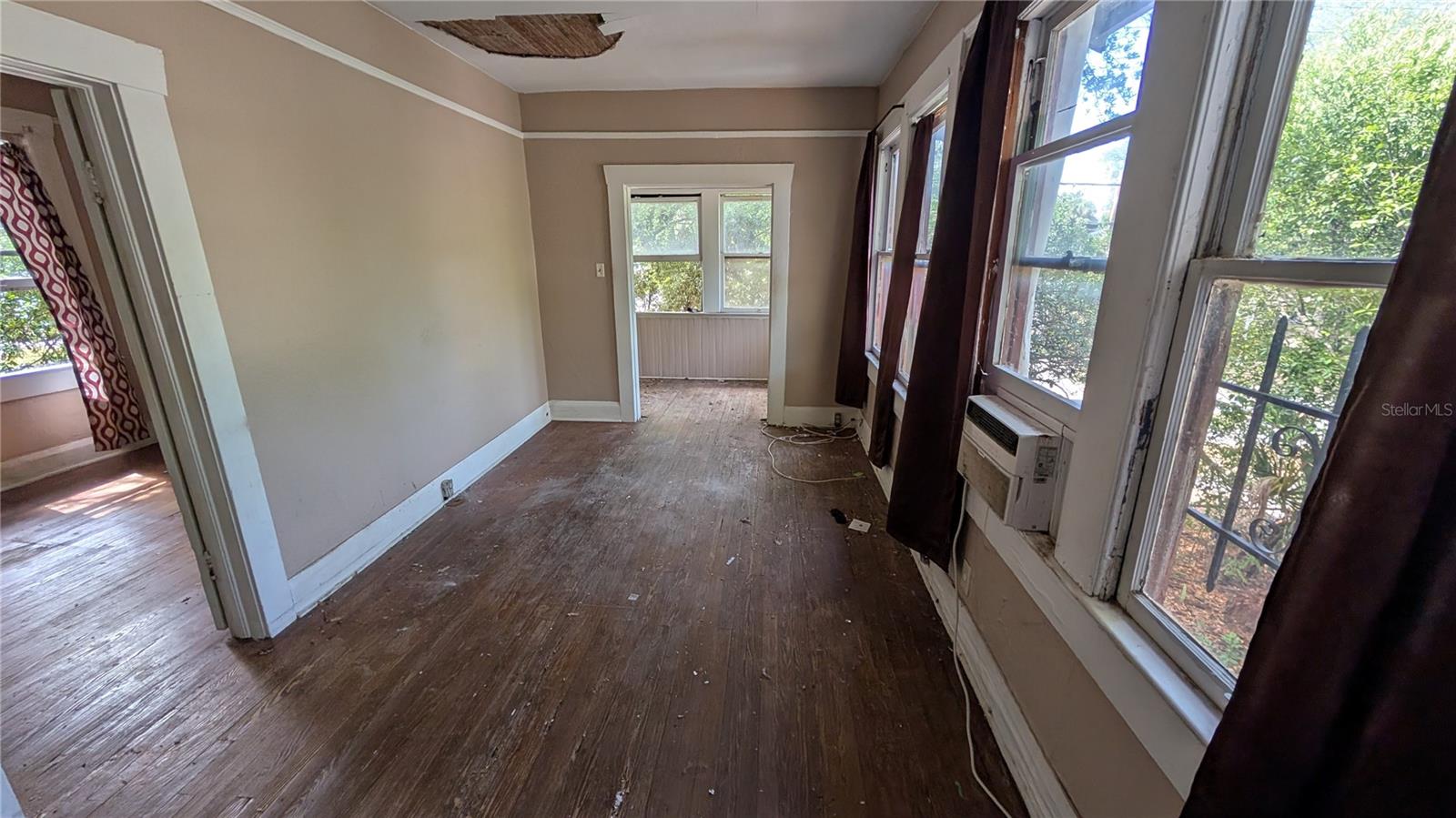 114 S BUNGALOW PARK AVENUE, Tampa, FL 33609