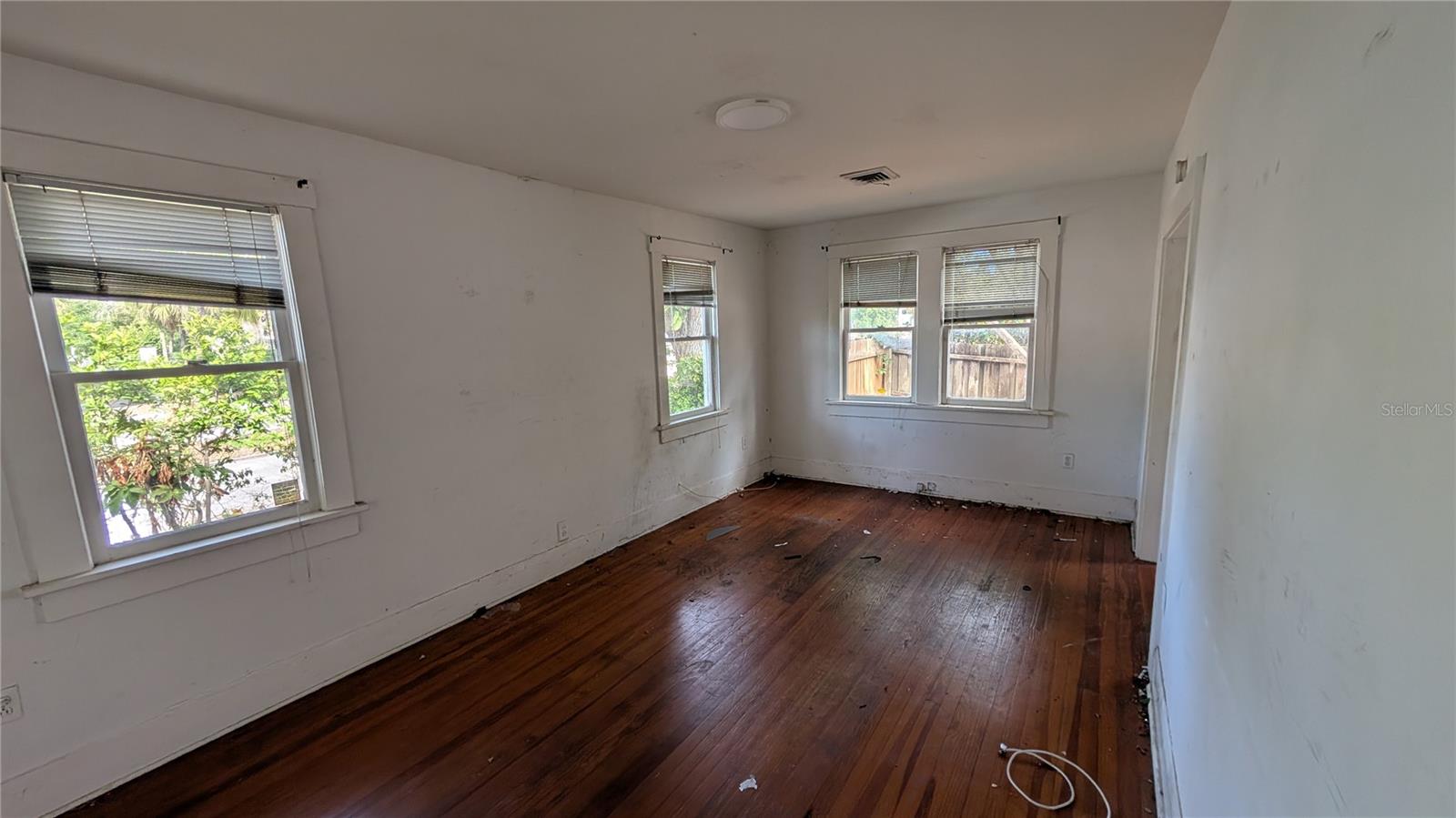 114 S BUNGALOW PARK AVENUE, Tampa, FL 33609 114 S BUNGALOW PARK AVENUE, Tampa, FL 33609