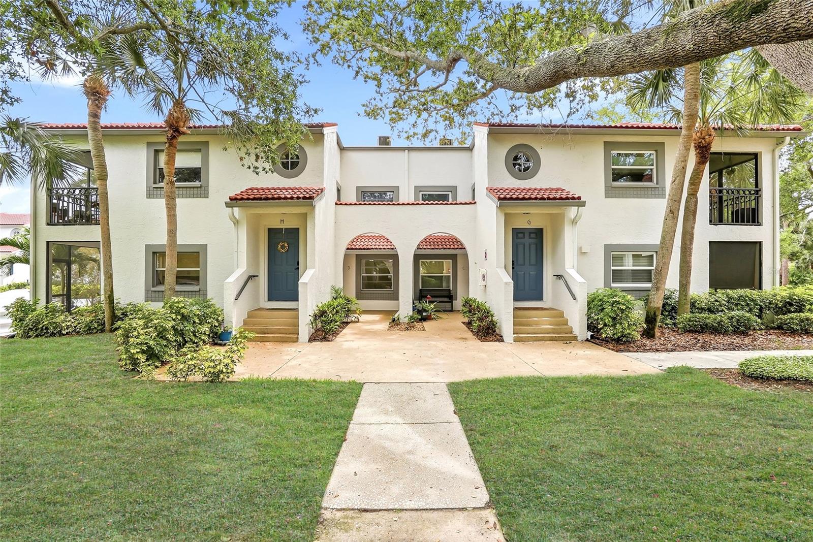 500 SANTA CRUZ PLACE NE, #D, St Petersburg, FL 33703