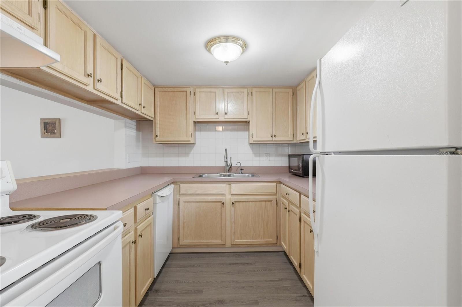 Light Kitchen