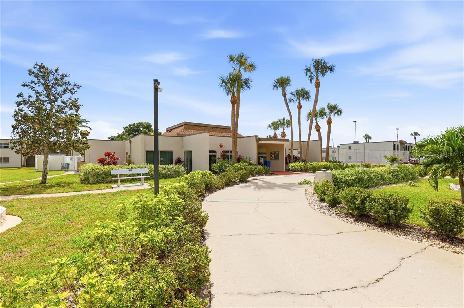 7701 STARKEY ROAD, #412, Seminole, FL 33777