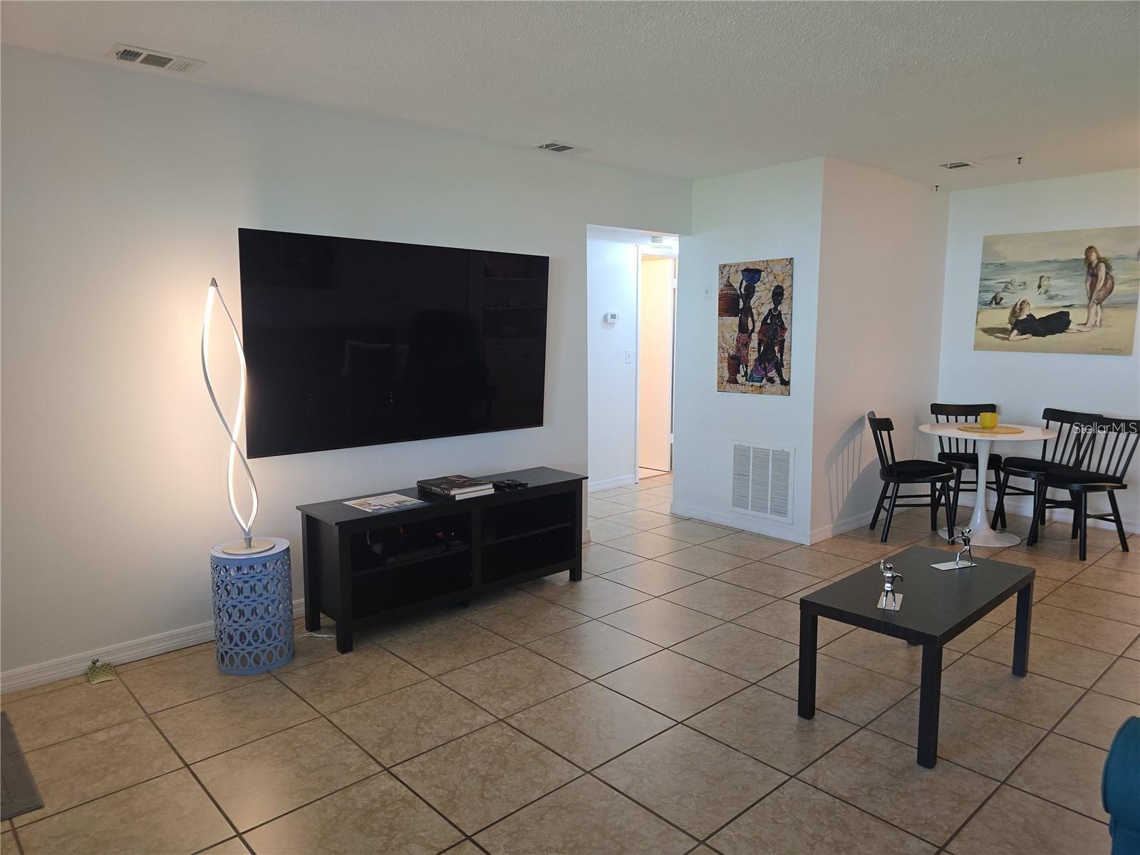 5267 81ST STREET N, #5, St Petersburg, FL 33709