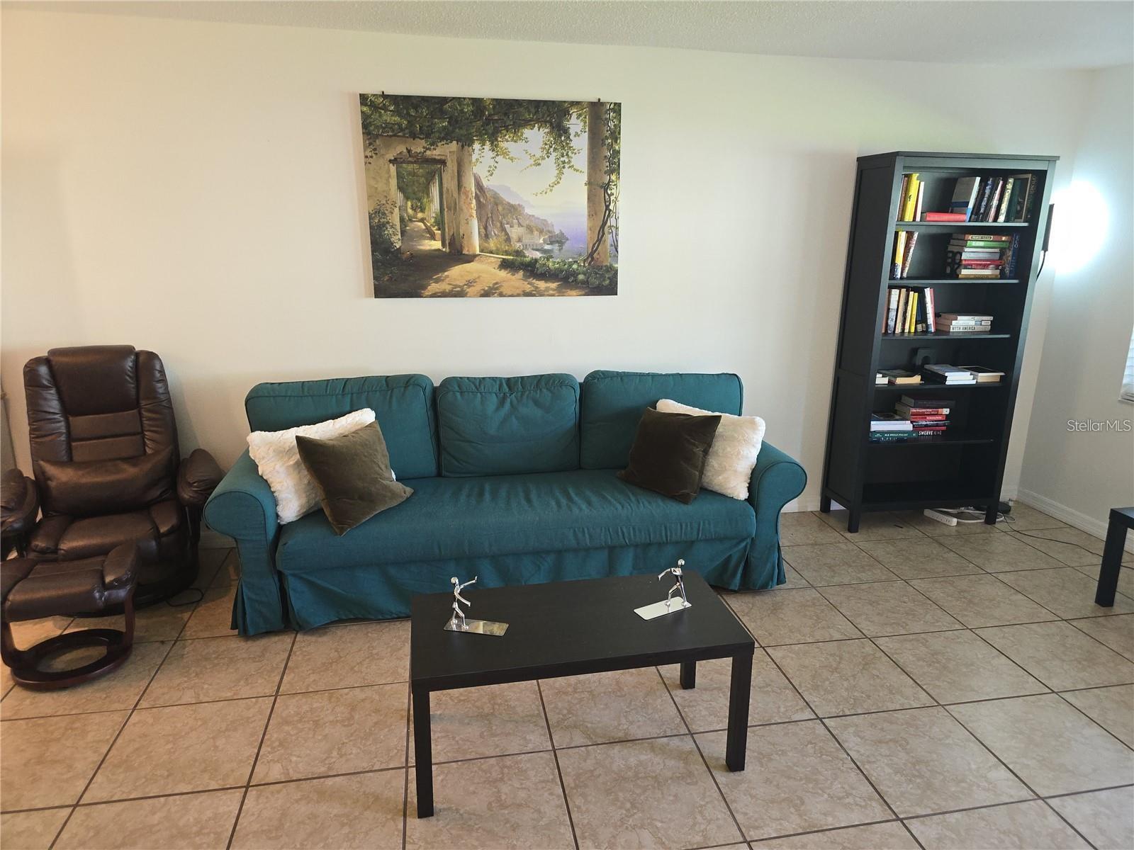 5267 81ST STREET N, #5, St Petersburg, FL 33709